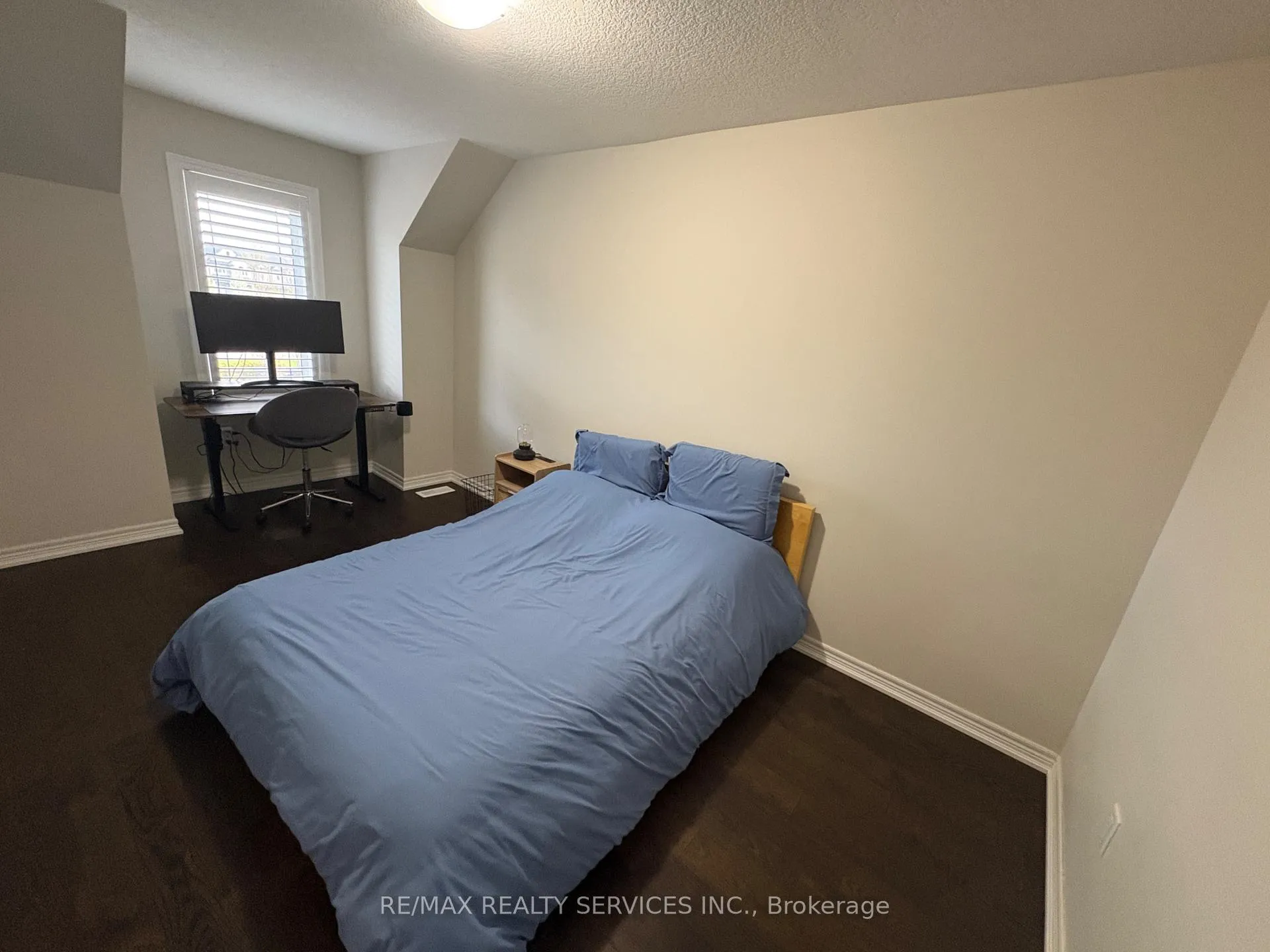 Photo 12 of 7 Sonoma Valley Crescent, Hamilton, Mewburn — HOMEH