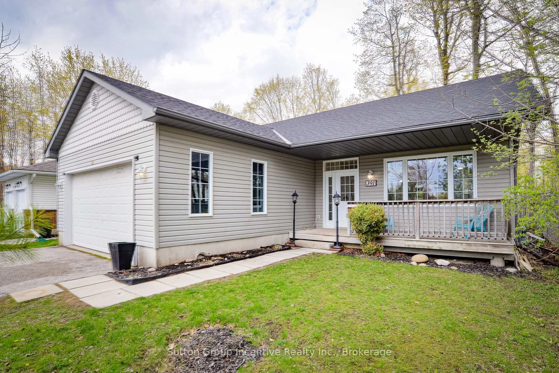 Photo 2 of 391 Grenville Avenue, Orillia — HOMEH
