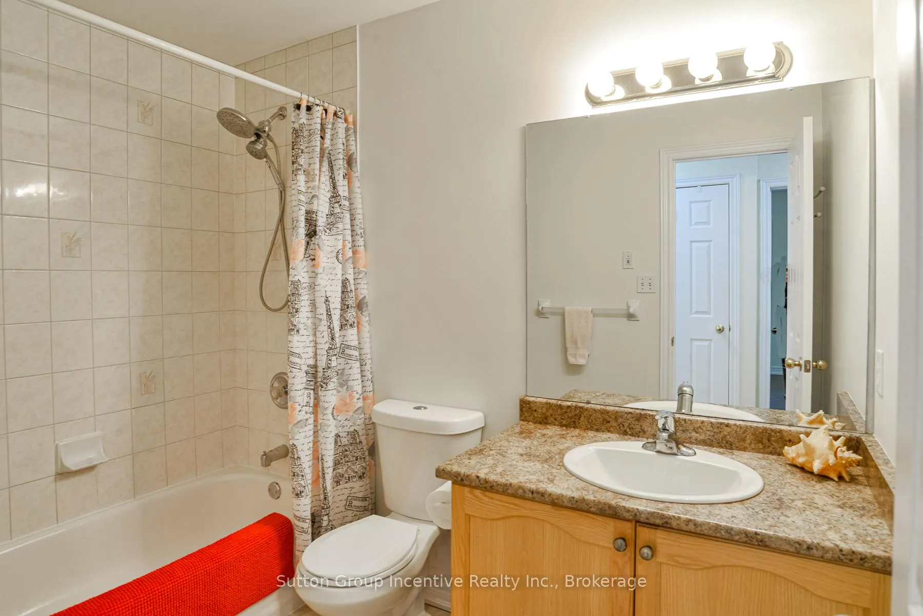 Photo 12 of 391 Grenville Avenue, Orillia — HOMEH