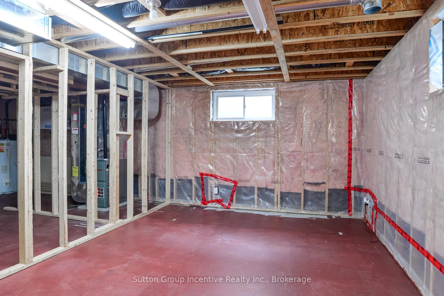 Photo 14 of 391 Grenville Avenue, Orillia — HOMEH