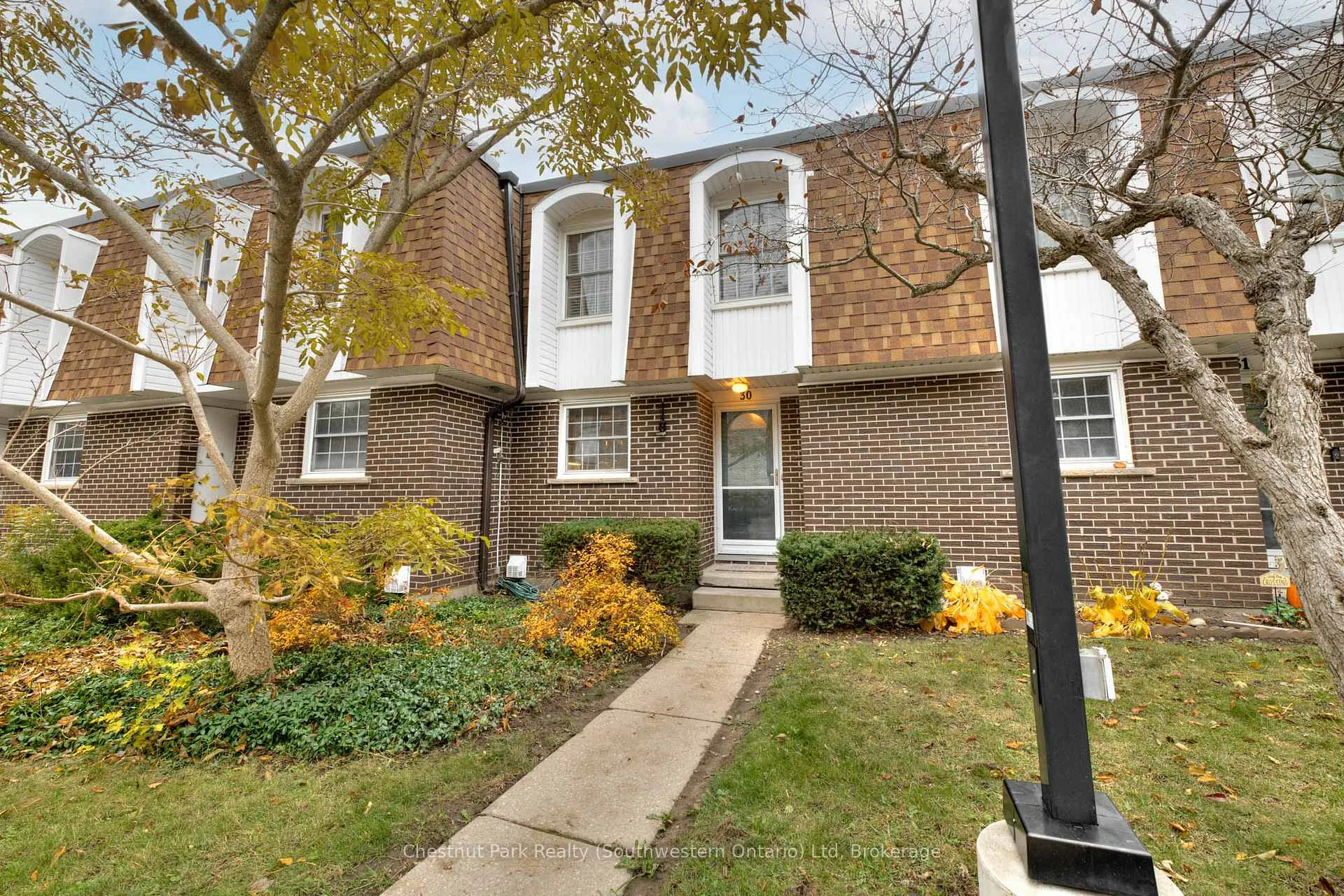 Photo 2 of Unit 30, 383 Edinburgh Road S, Guelph, Dovercliffe Park/Old University — HOMEH