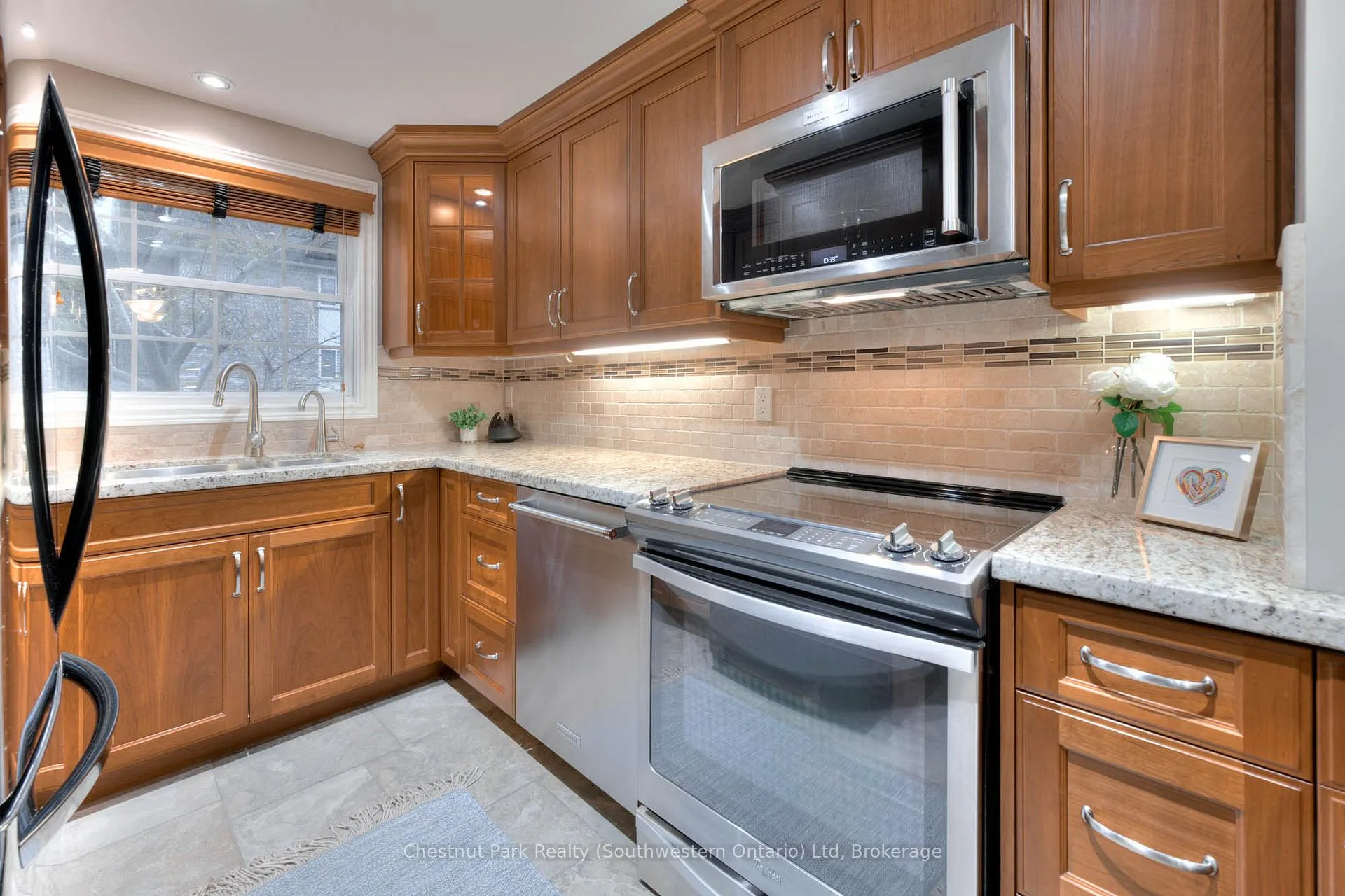 Photo 5 of Unit 30, 383 Edinburgh Road S, Guelph, Dovercliffe Park/Old University — HOMEH