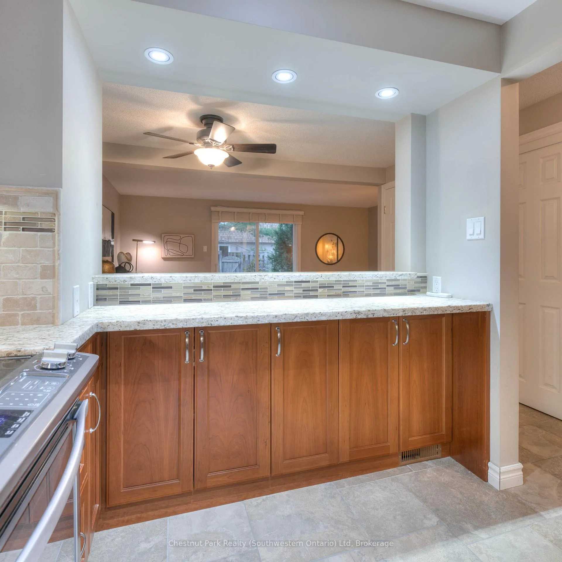 Photo 7 of Unit 30, 383 Edinburgh Road S, Guelph, Dovercliffe Park/Old University — HOMEH