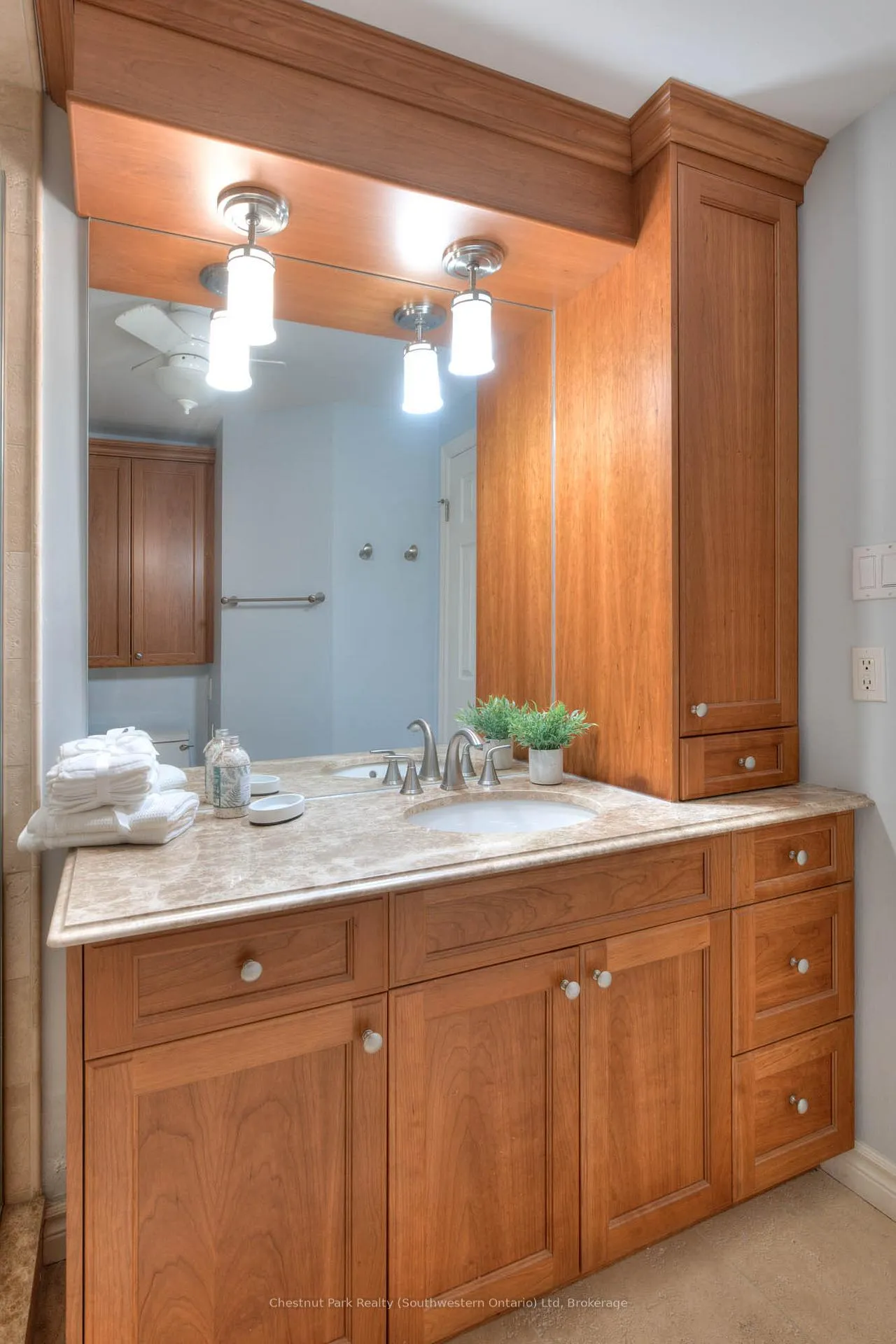 Photo 14 of Unit 30, 383 Edinburgh Road S, Guelph, Dovercliffe Park/Old University — HOMEH