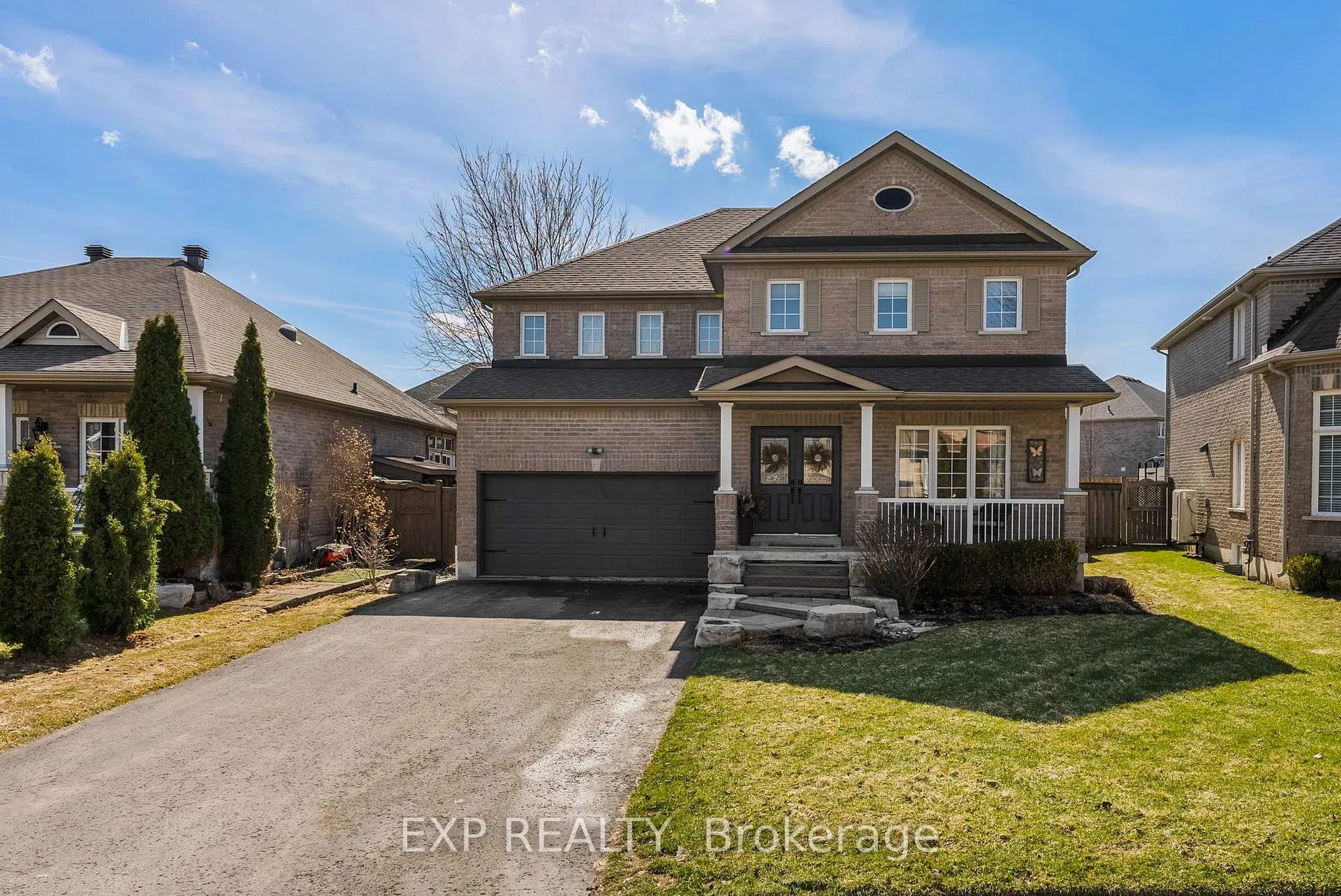 Photo 3 of 14 Whitestone Drive, Georgina, Keswick North — HOMEH