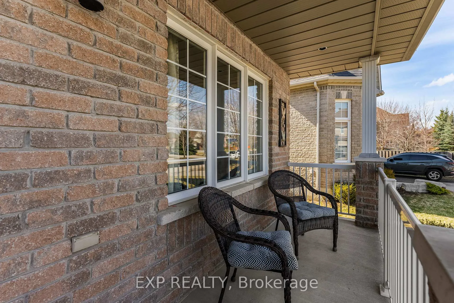 Photo 5 of 14 Whitestone Drive, Georgina, Keswick North — HOMEH
