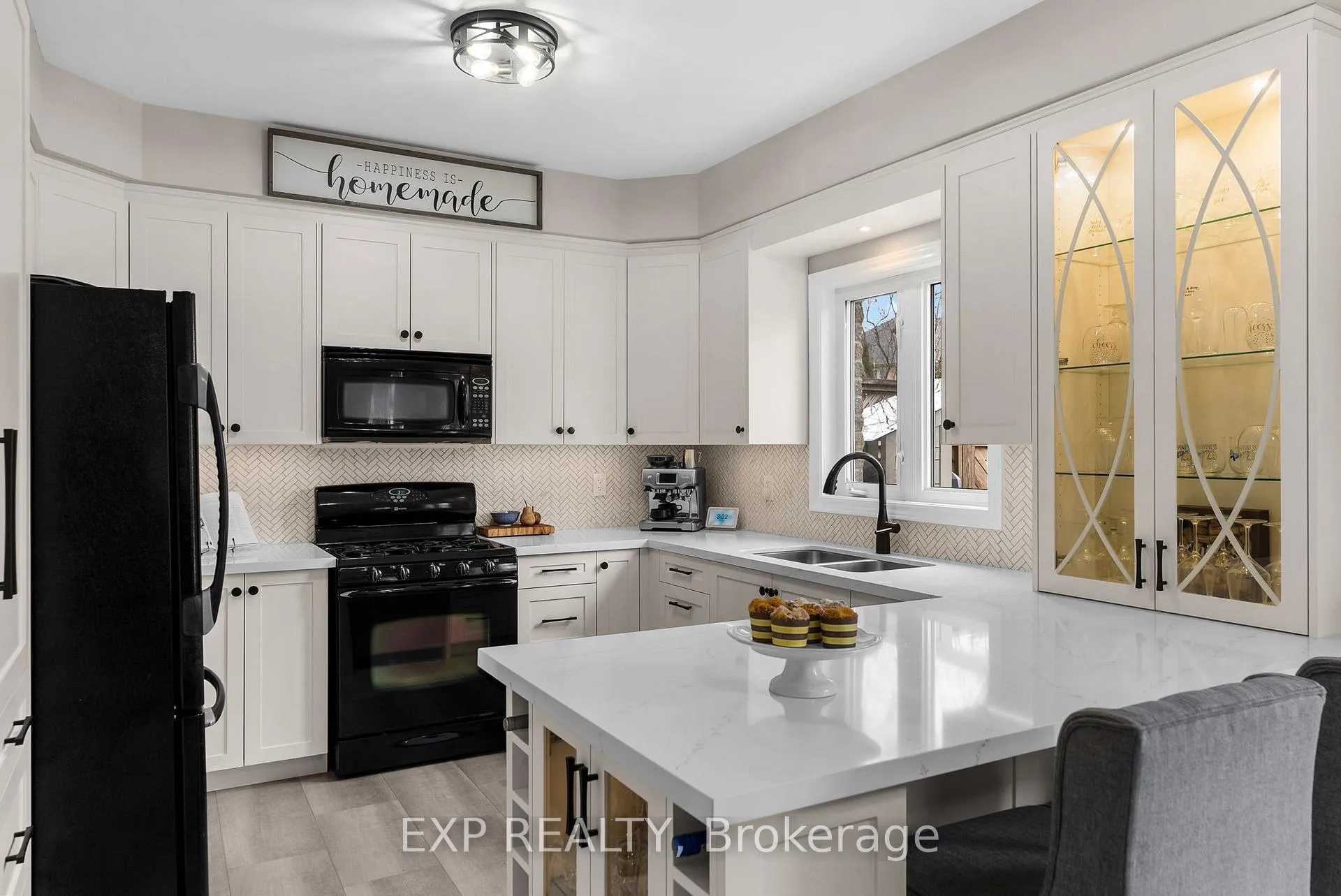 Photo 14 of 14 Whitestone Drive, Georgina, Keswick North — HOMEH