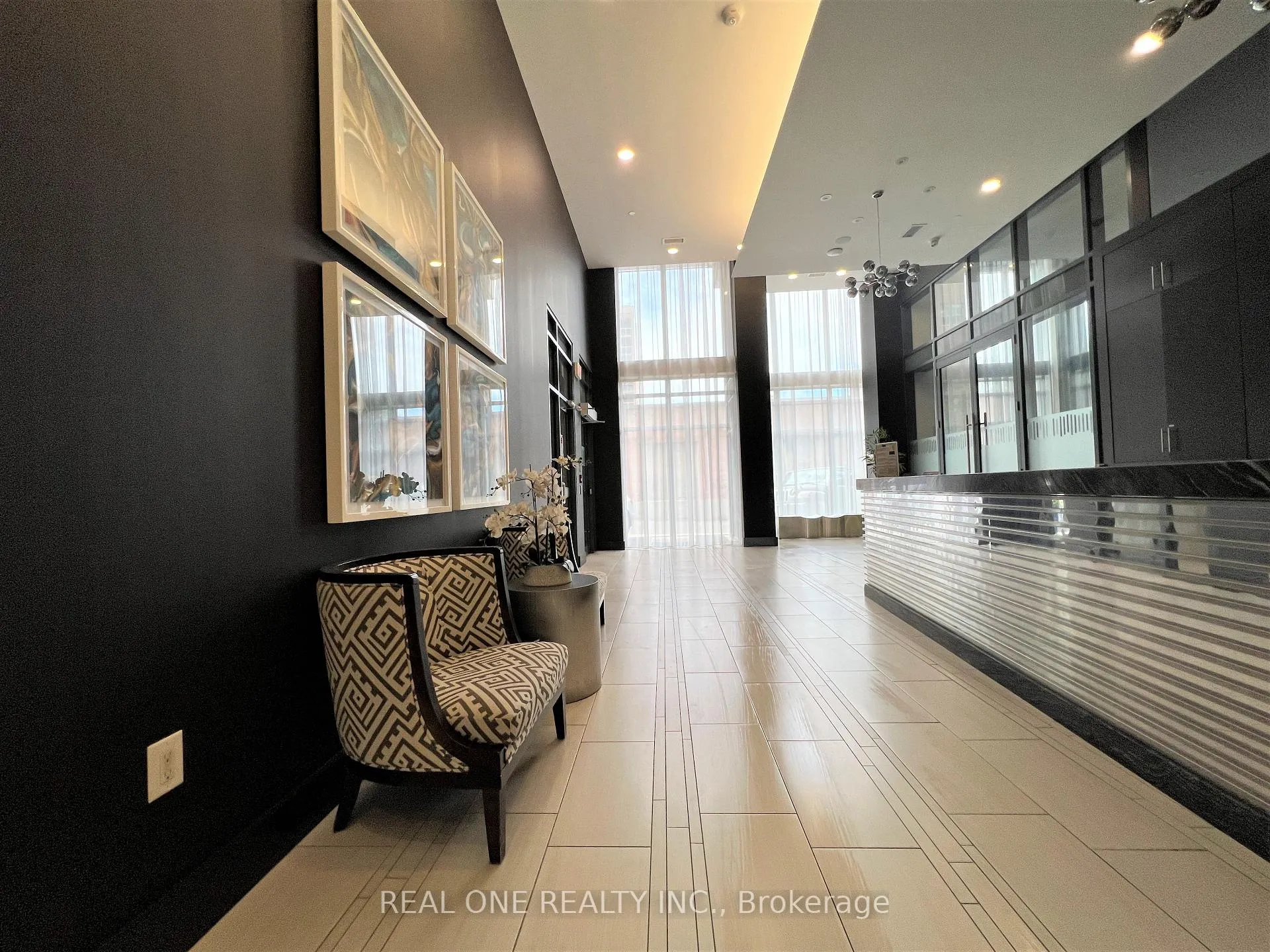 Photo 12 of Unit 916, 400 Adelaide Street E, Toronto, Moss Park — HOMEH