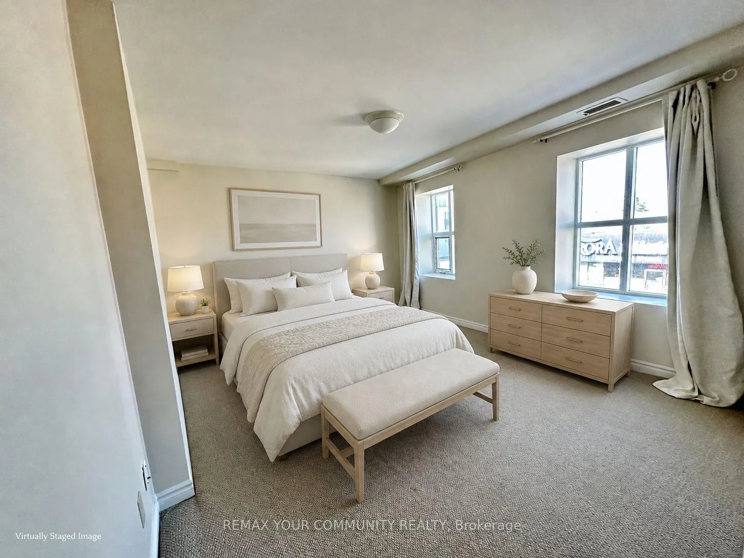 Photo 14 of Unit 201, 15207 Yonge Street, Aurora, Aurora Village — HOMEH