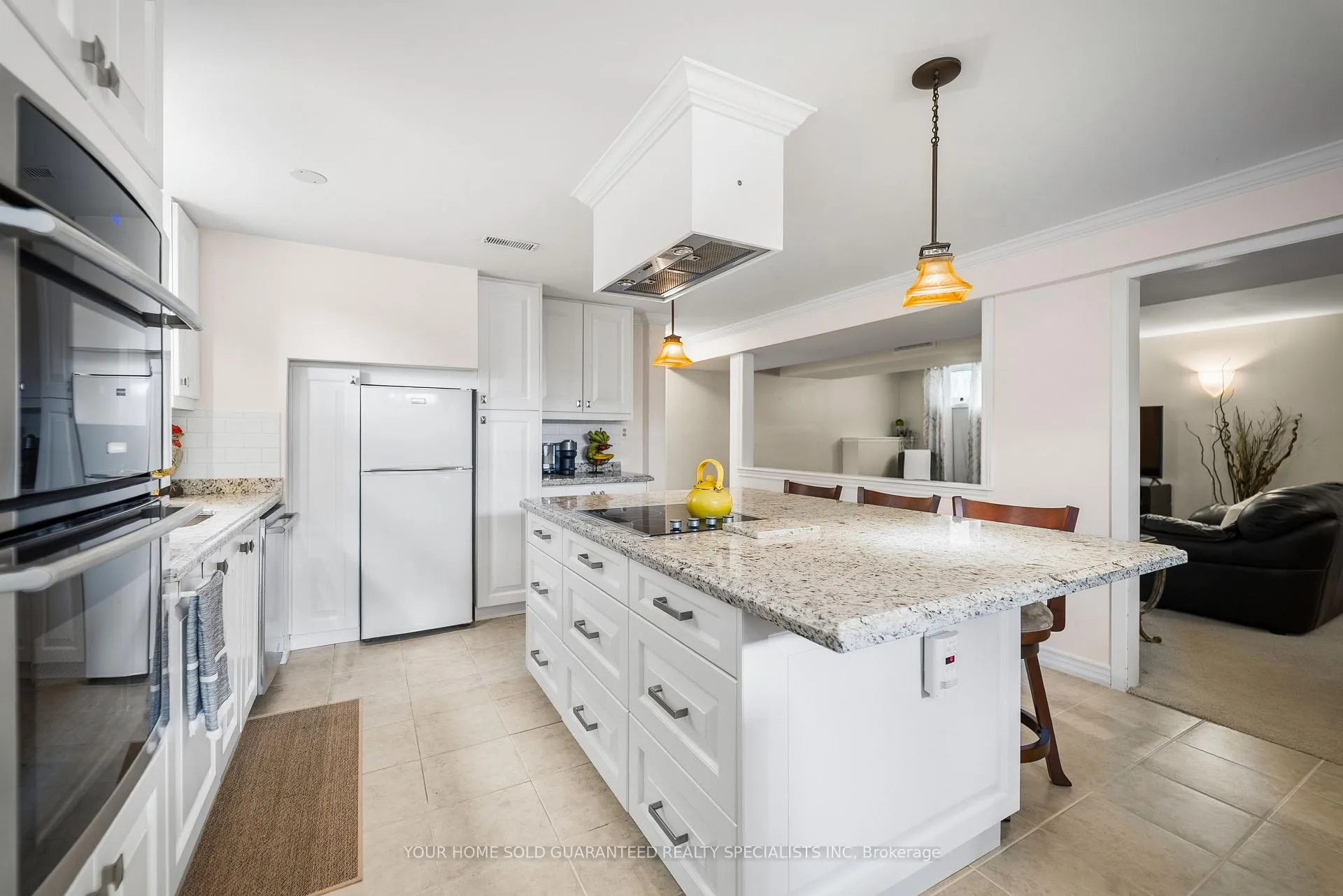 Photo 15 of 947 Sierra Boulevard, Mississauga, Applewood — HOMEH