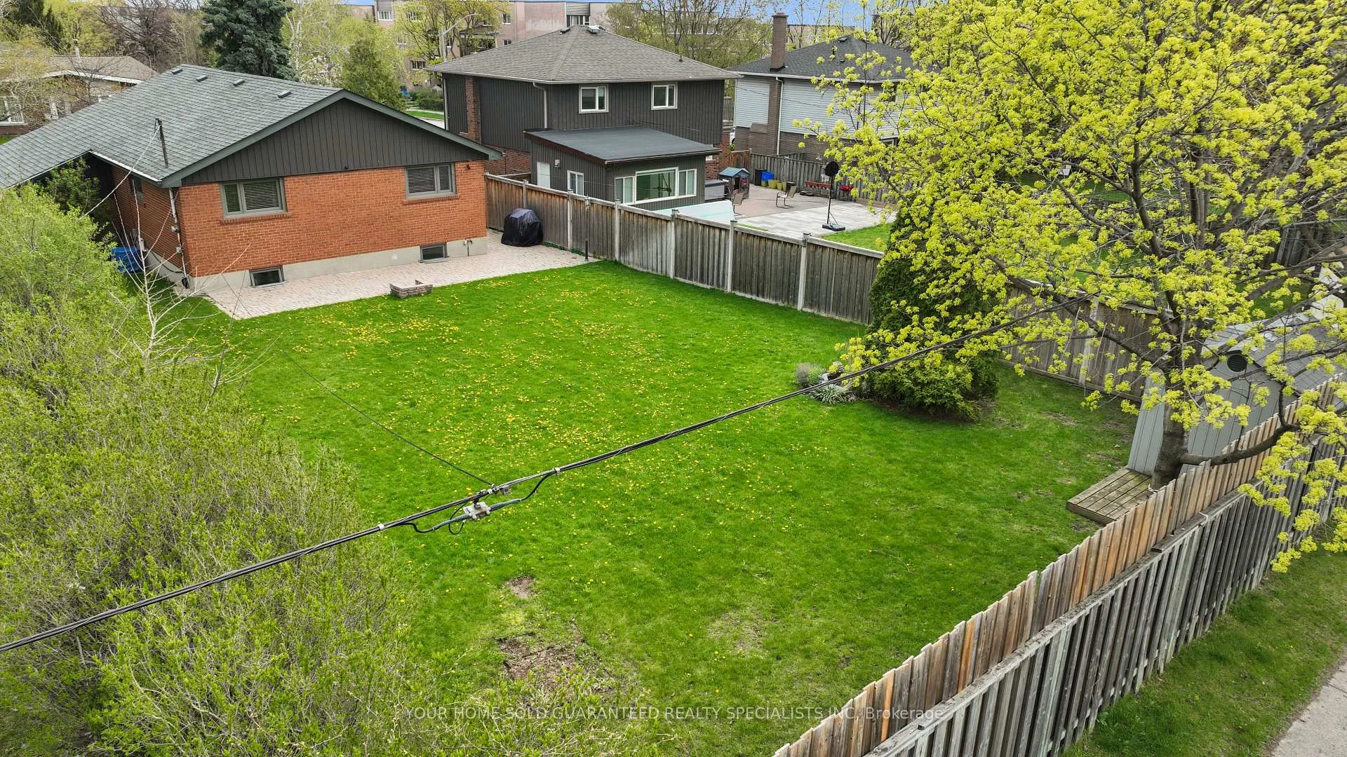 Photo 25 of 947 Sierra Boulevard, Mississauga, Applewood — HOMEH