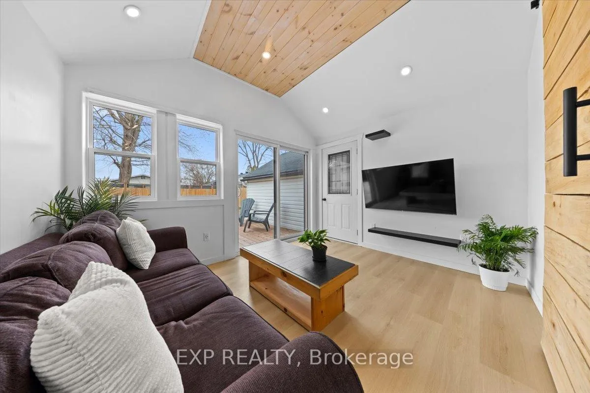 Photo 15 of 509 George Street E, North Grenville, Kemptville — HOMEH