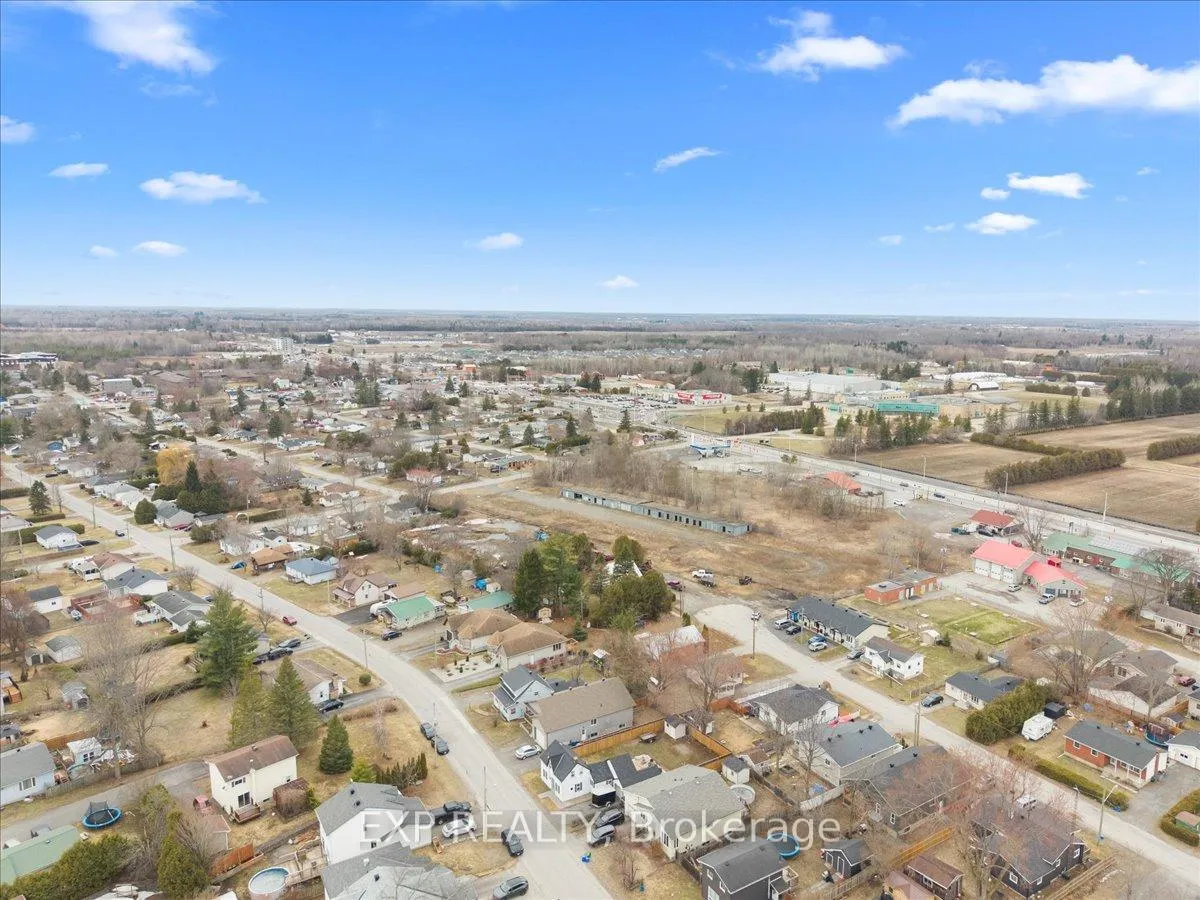 Photo 32 of 509 George Street E, North Grenville, Kemptville — HOMEH