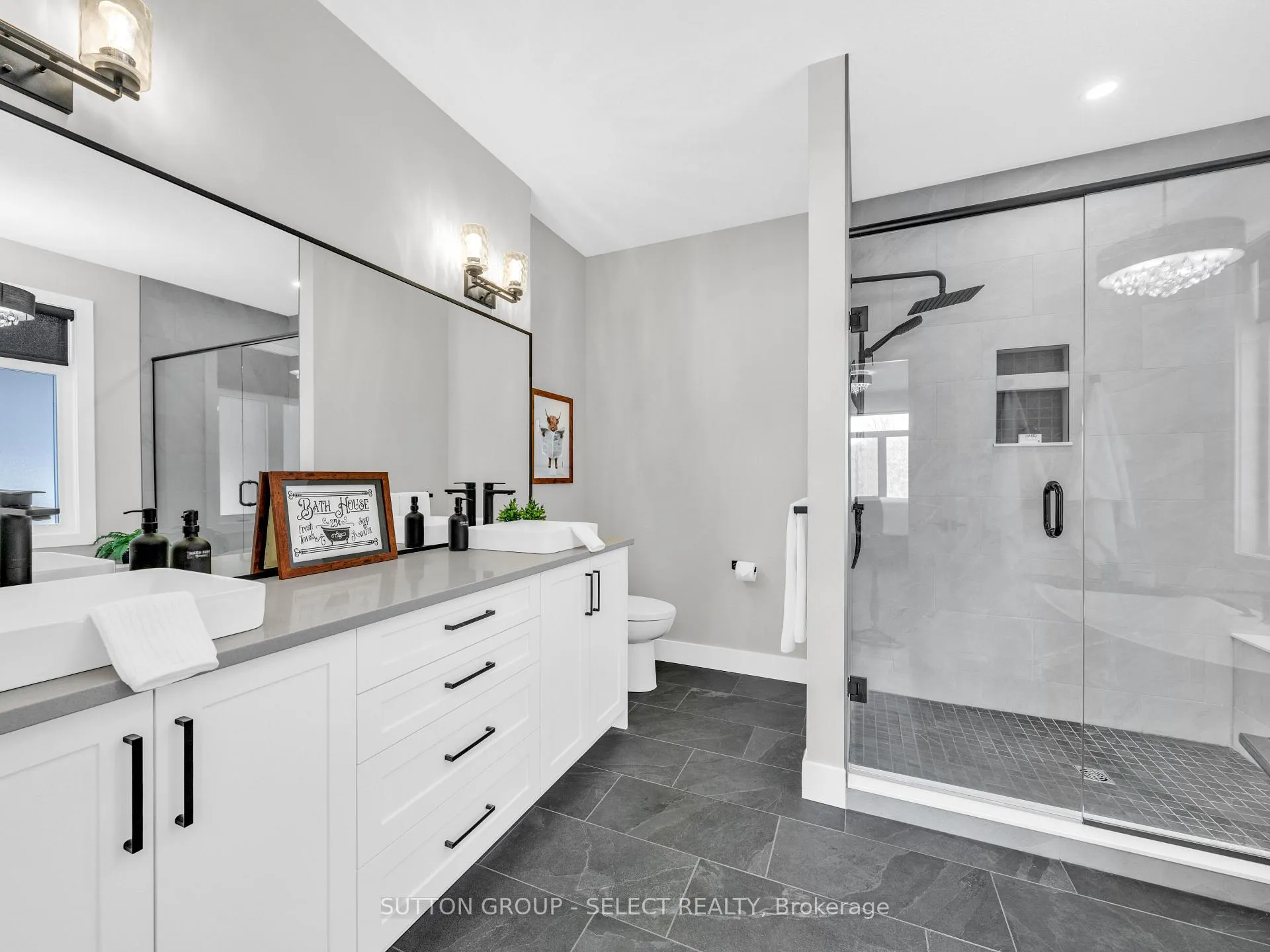 Photo 17 of 2222 Linkway Boulevard, London, South A — HOMEH