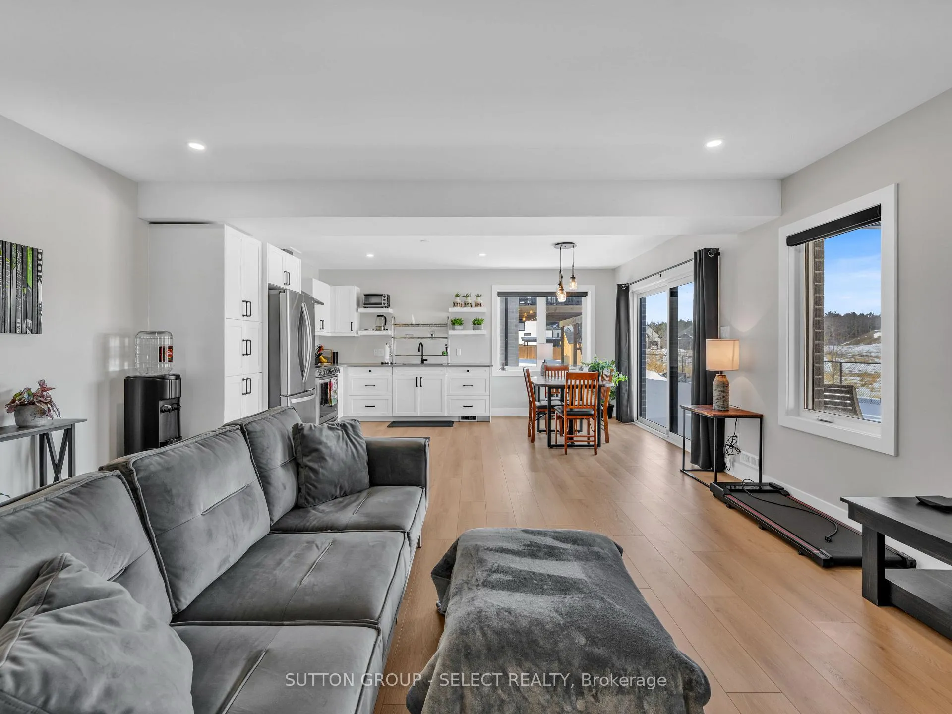 Photo 32 of 2222 Linkway Boulevard, London, South A — HOMEH