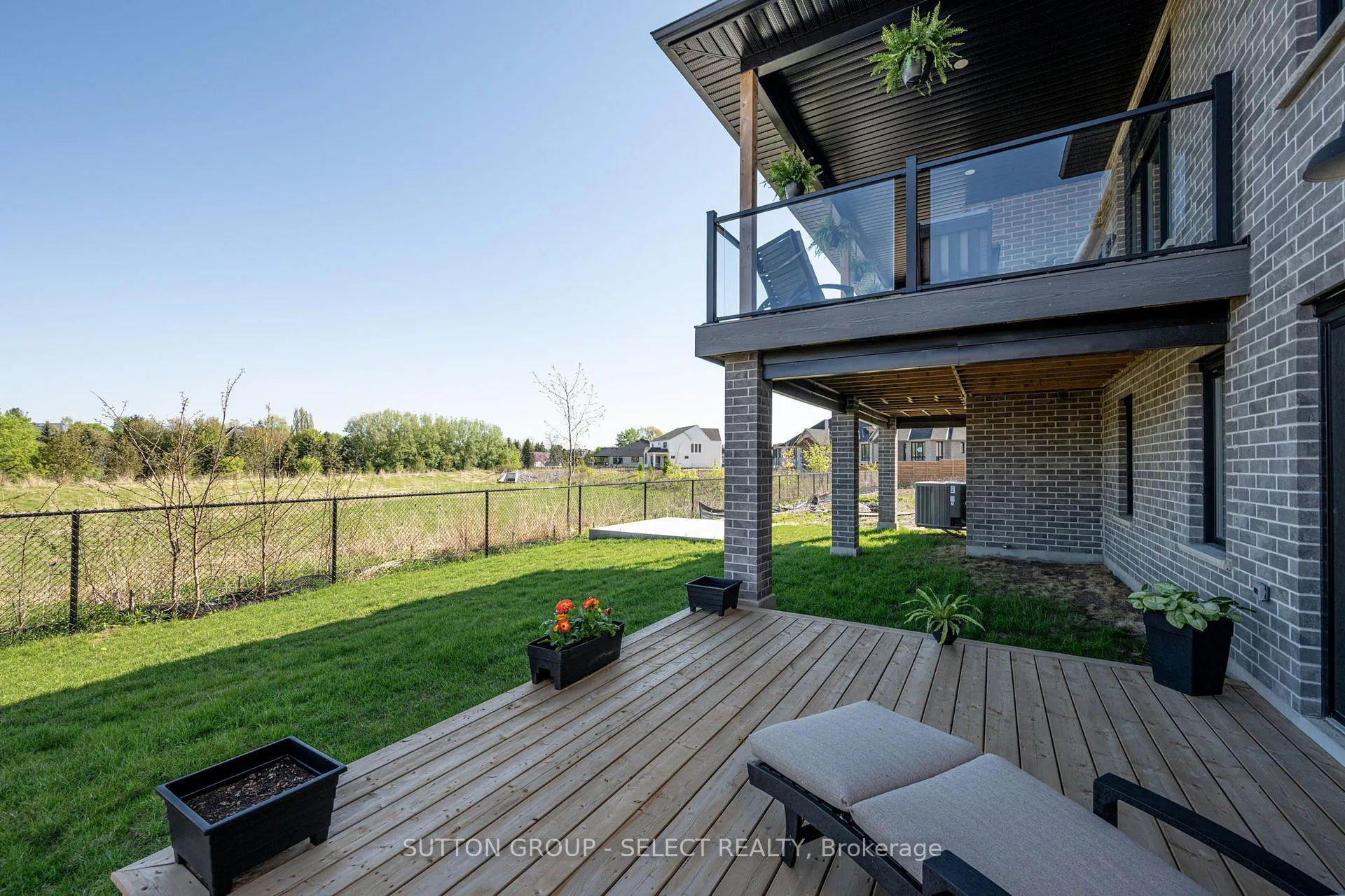 Photo 45 of 2222 Linkway Boulevard, London, South A — HOMEH