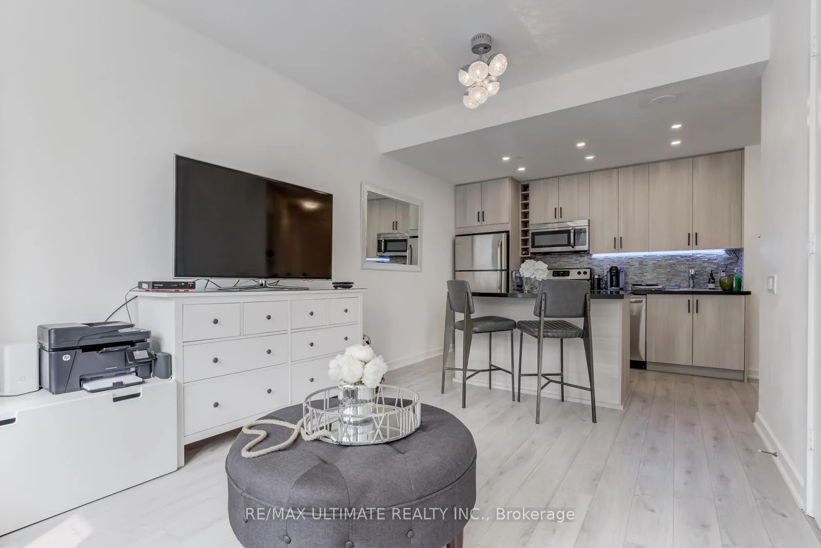 Photo 5 of Unit 1814, 85 Bloor Street E, Toronto, Church-Yonge Corridor — HOMEH
