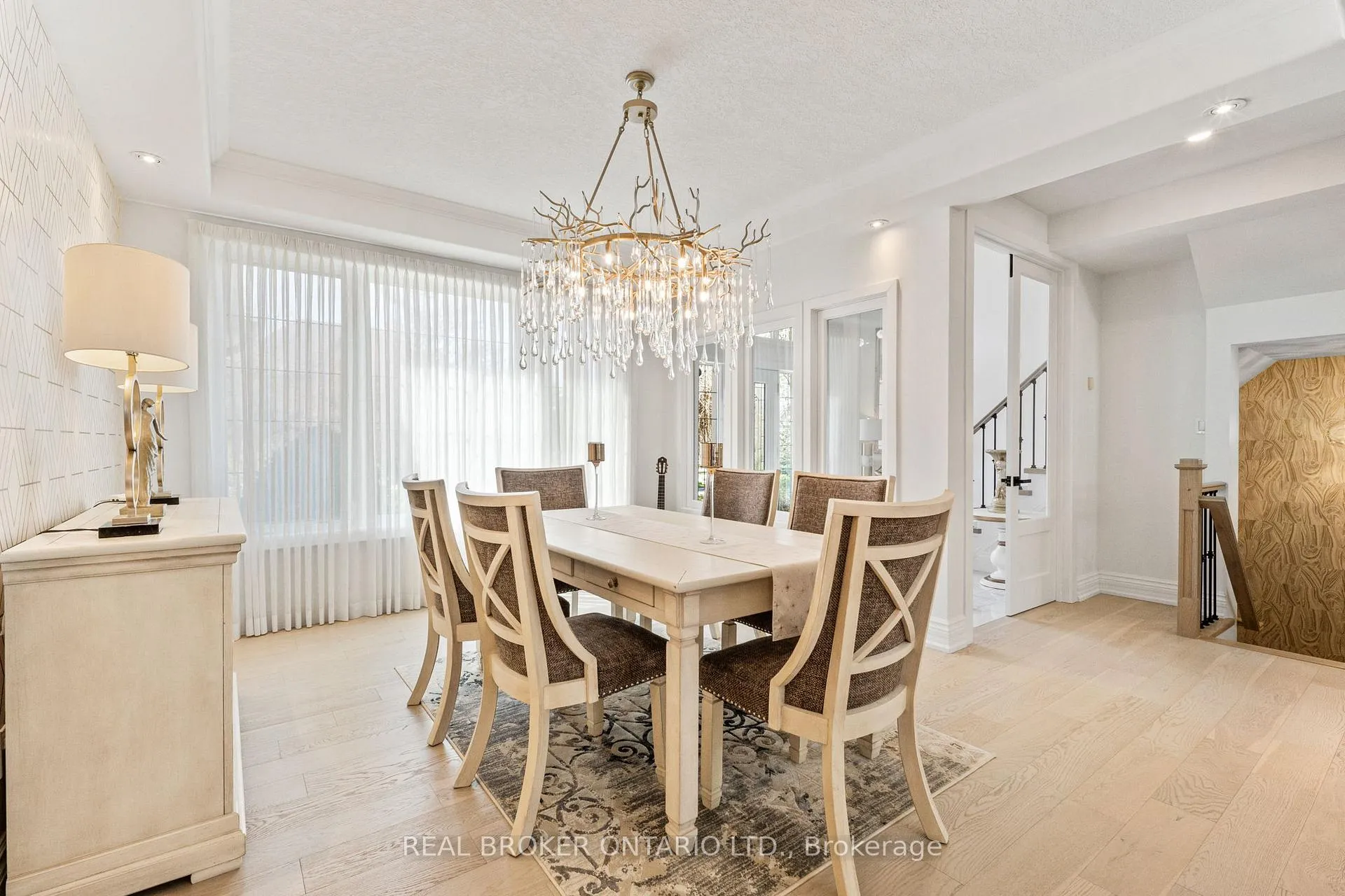 Photo 13 of 215 Black Maple Court, Kitchener — HOMEH