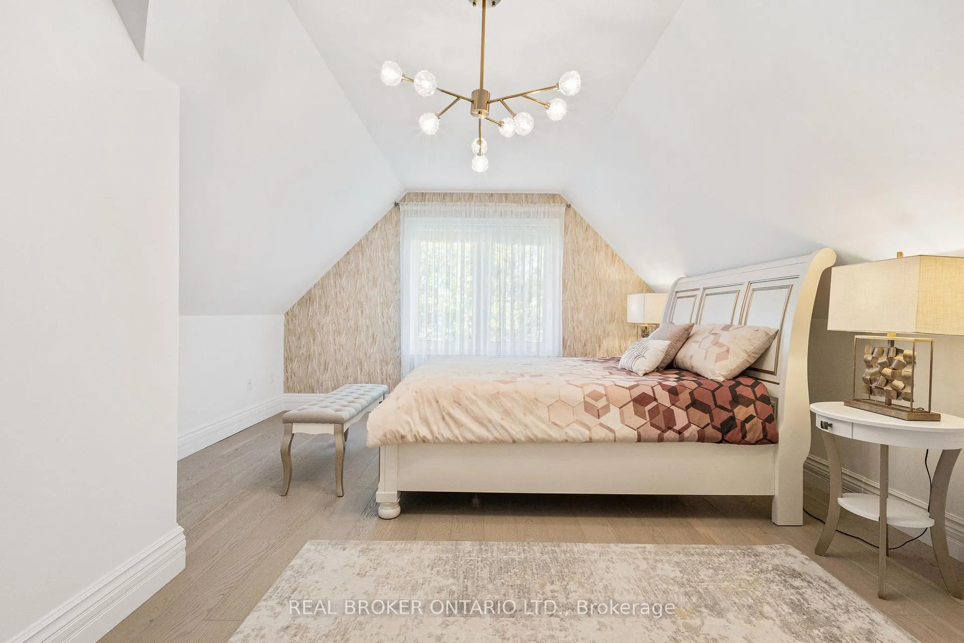 Photo 28 of 215 Black Maple Court, Kitchener — HOMEH