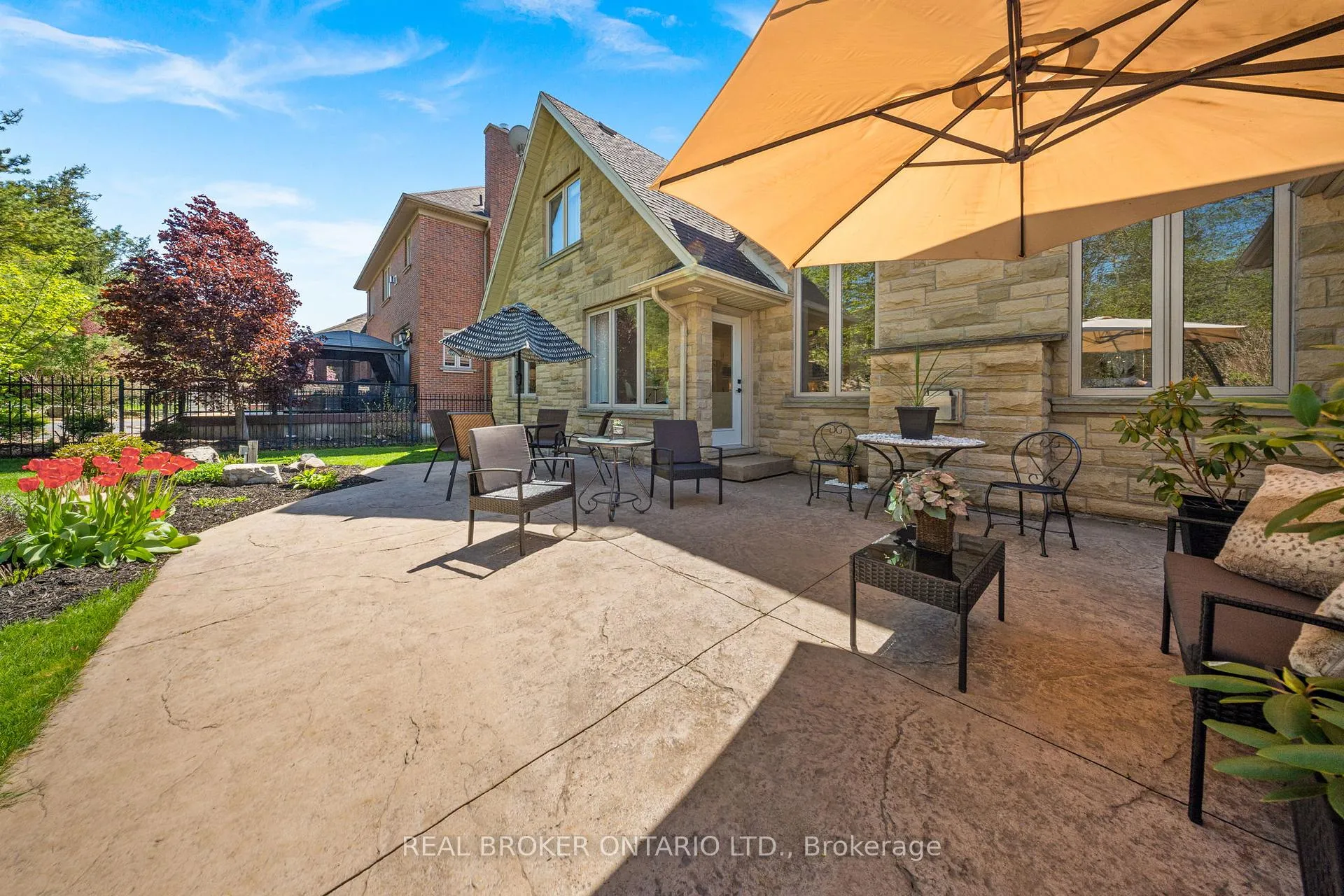Photo 41 of 215 Black Maple Court, Kitchener — HOMEH