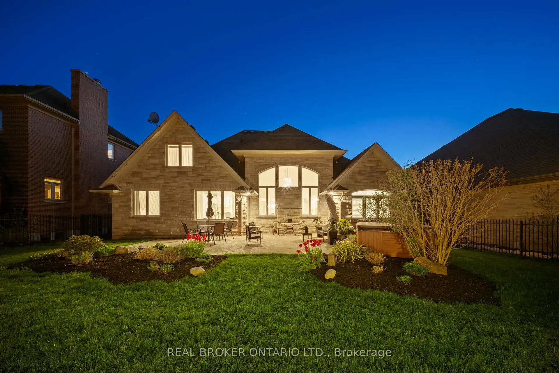 Photo 42 of 215 Black Maple Court, Kitchener — HOMEH