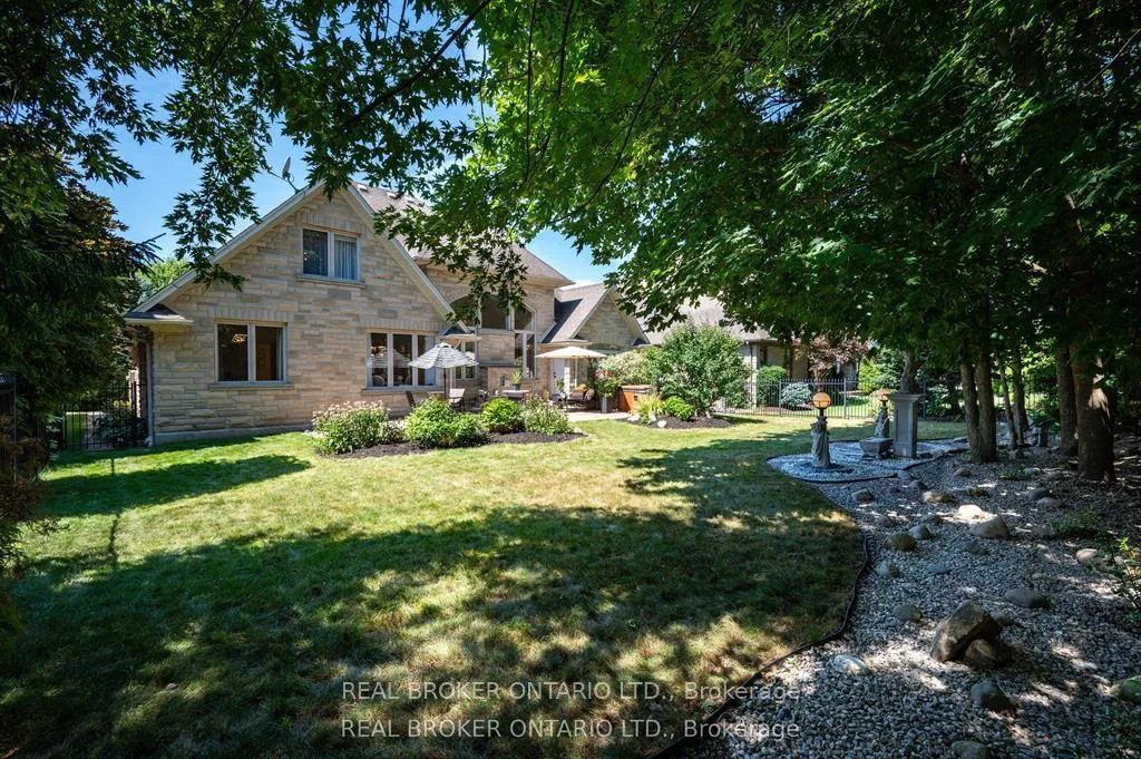 Photo 44 of 215 Black Maple Court, Kitchener — HOMEH