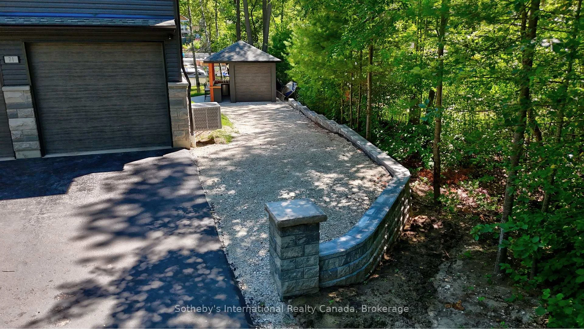 Photo 6 of 71 Oak Lea Boulevard, Wasaga Beach — HOMEH