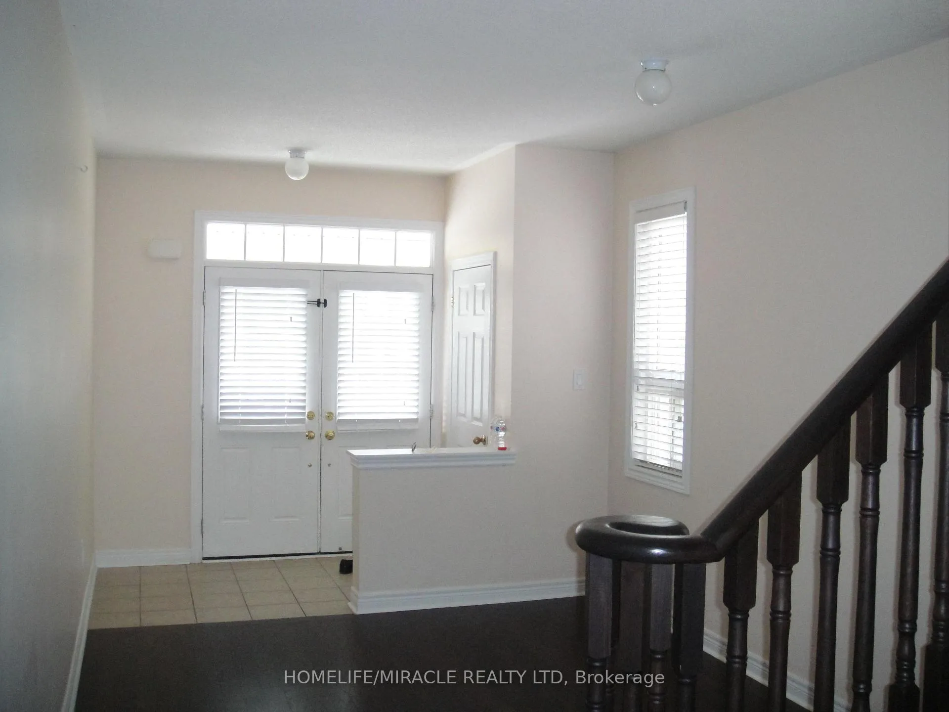 Photo 2 of 30 Gower Crescent, Brampton, Sandringham-Wellington — HOMEH