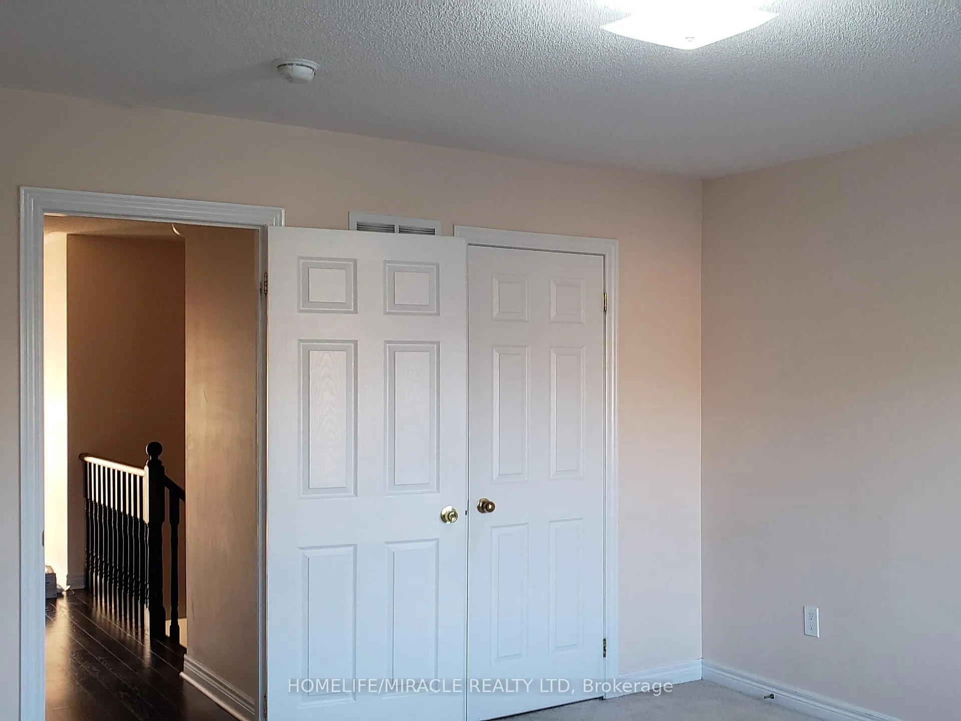 Photo 10 of 30 Gower Crescent, Brampton, Sandringham-Wellington — HOMEH