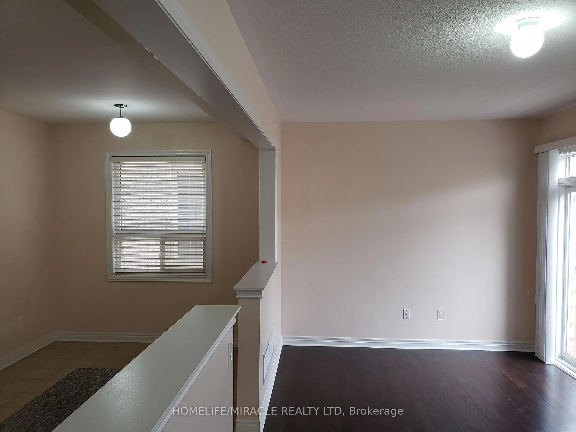 Photo 14 of 30 Gower Crescent, Brampton, Sandringham-Wellington — HOMEH