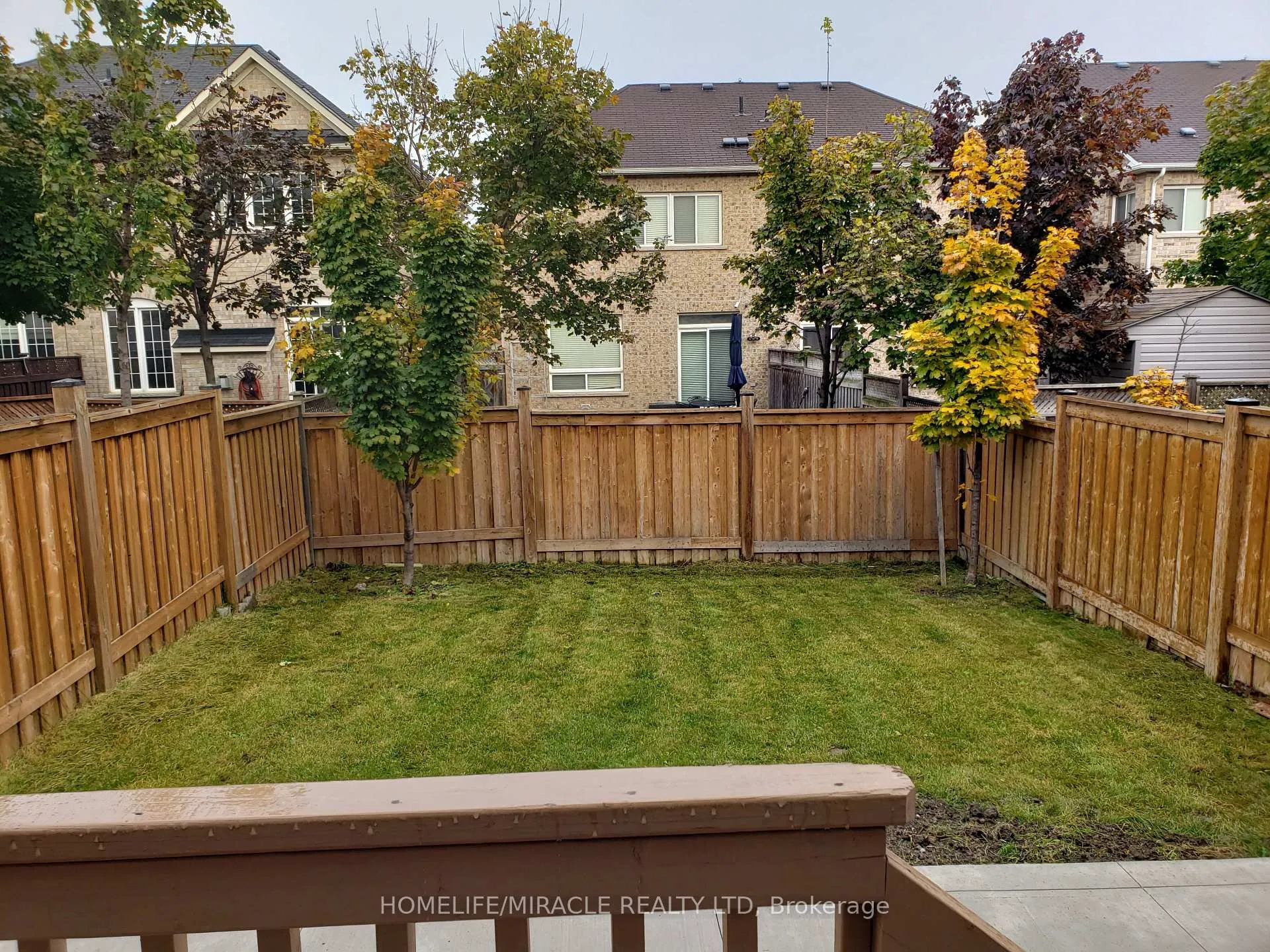 Photo 21 of 30 Gower Crescent, Brampton, Sandringham-Wellington — HOMEH