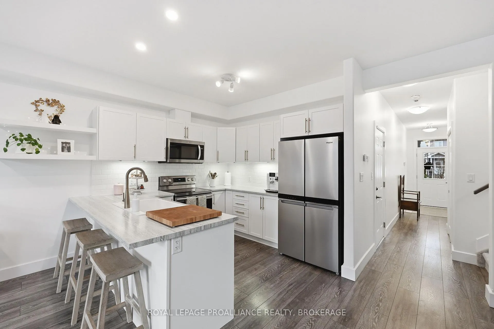 Photo 3 of 105 Hazlett Street, Loyalist, Amherstview — HOMEH