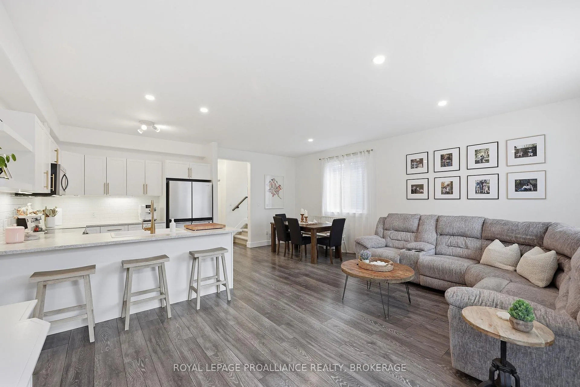 Photo 10 of 105 Hazlett Street, Loyalist, Amherstview — HOMEH