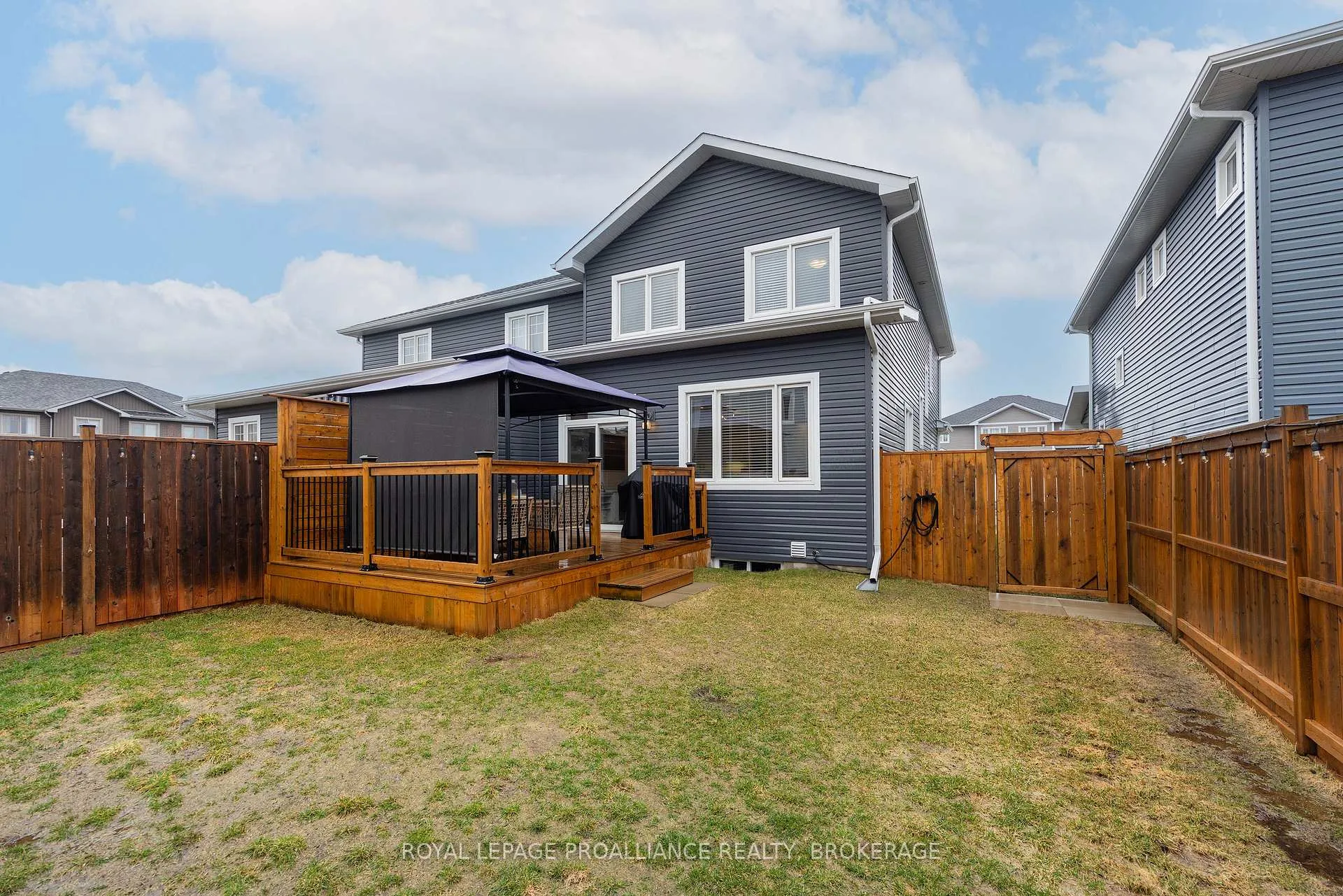 Photo 33 of 105 Hazlett Street, Loyalist, Amherstview — HOMEH