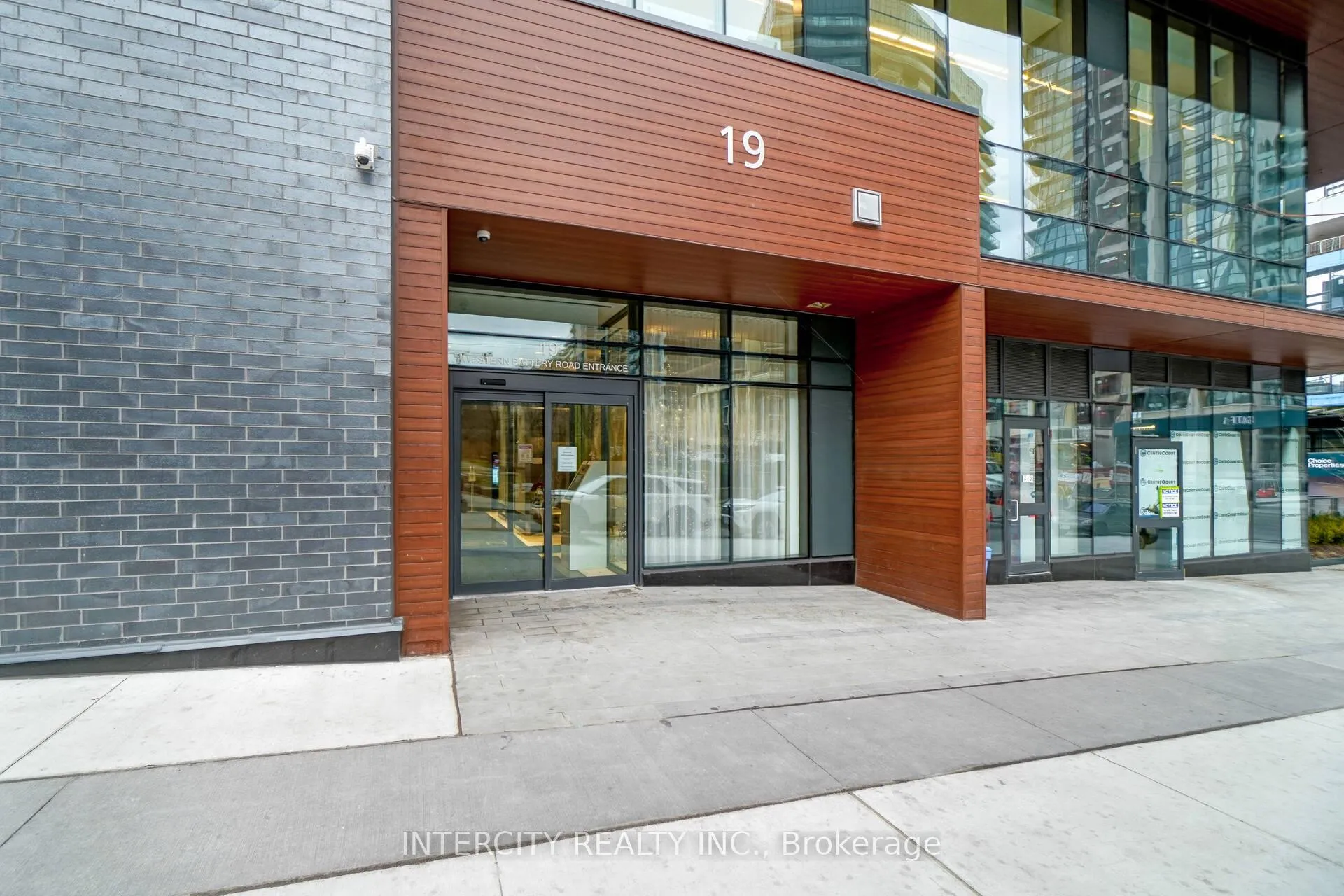 Photo 2 of Unit 2709, 19 Western Battery Road, Toronto, Niagara — HOMEH