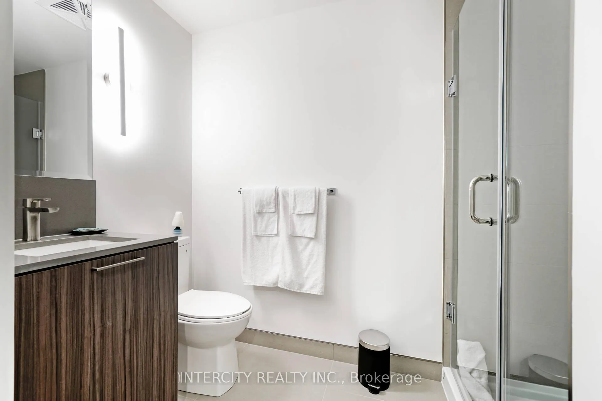 Photo 6 of Unit 2709, 19 Western Battery Road, Toronto, Niagara — HOMEH