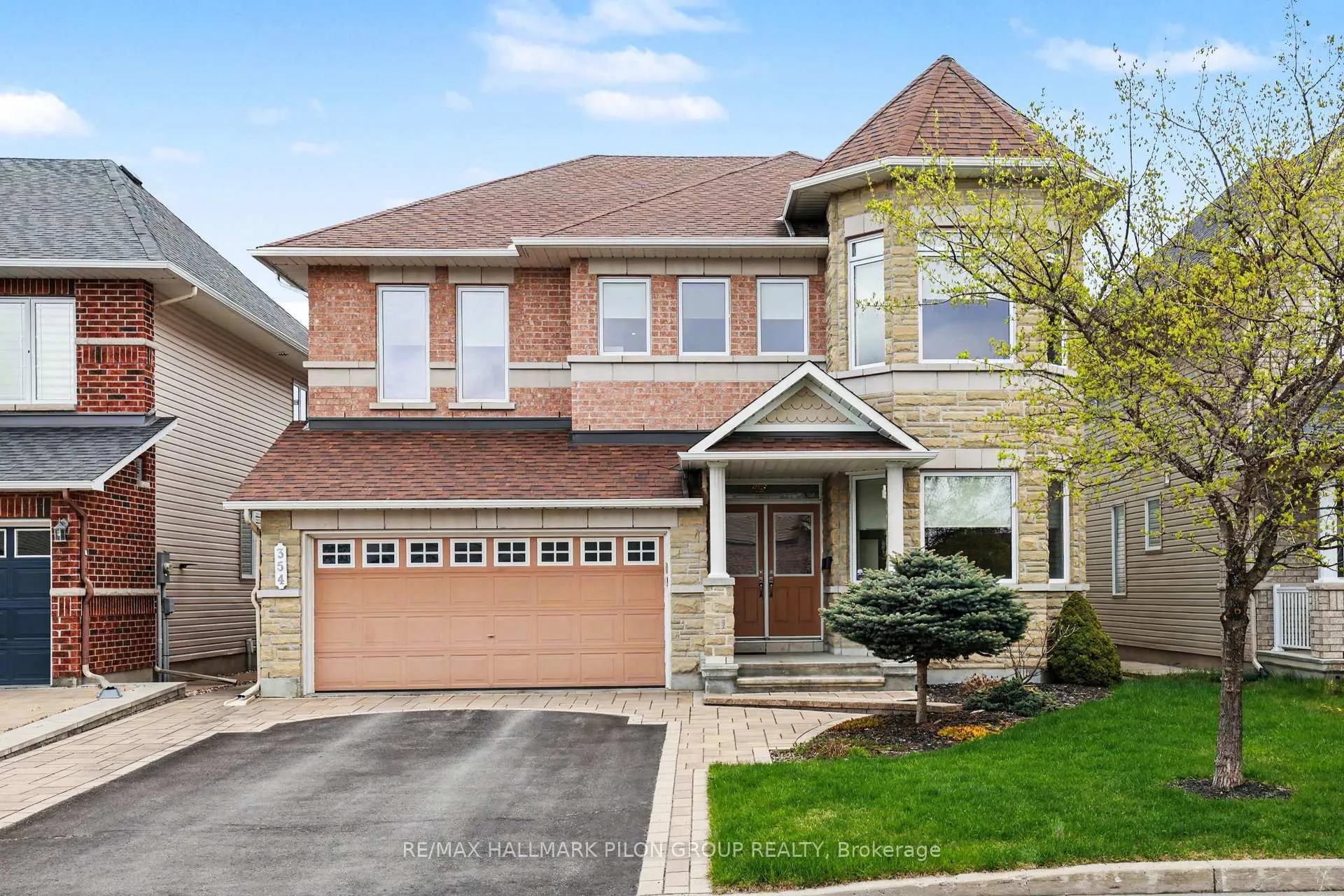 Photo 1 of 354 Oakcrest Way, Ottawa, Avalon East — HOMEH