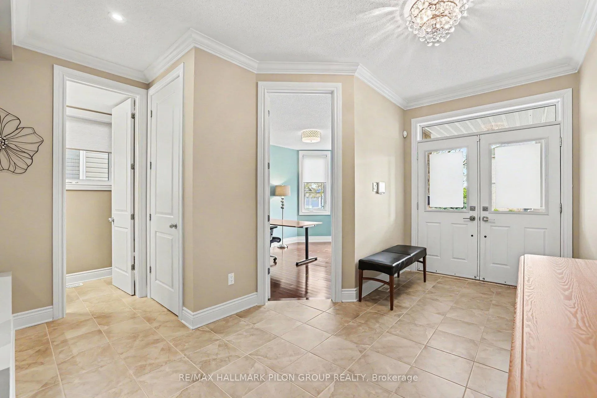 Photo 16 of 354 Oakcrest Way, Ottawa, Avalon East — HOMEH