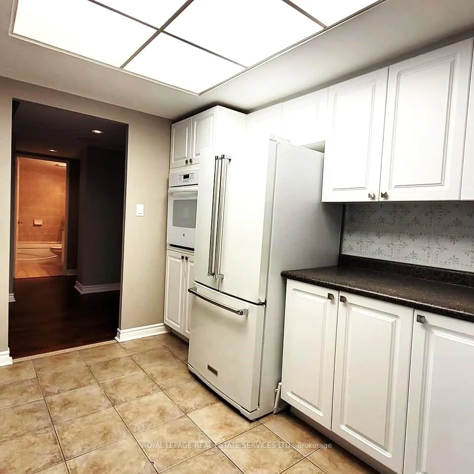 Photo 9 of Unit 401, 71 Charles Street E, Toronto, Church-Yonge Corridor — HOMEH