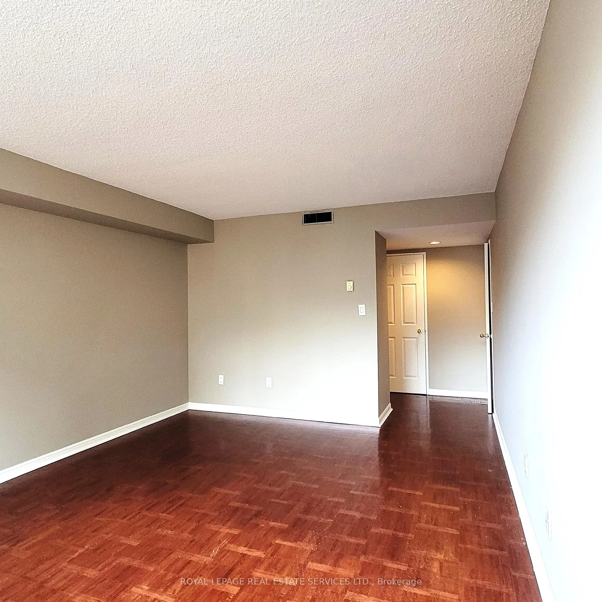 Photo 10 of Unit 401, 71 Charles Street E, Toronto, Church-Yonge Corridor — HOMEH