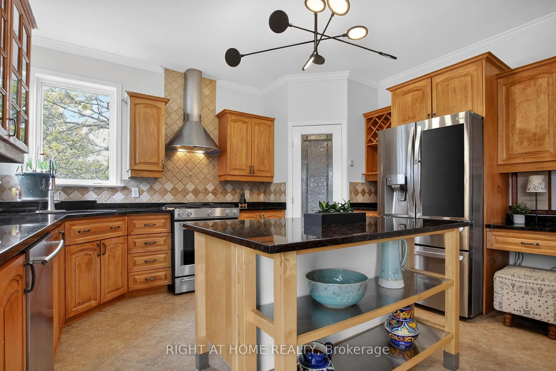 Photo 13 of 2 Harry Douglas Drive, Ottawa, Stittsville (Central) — HOMEH