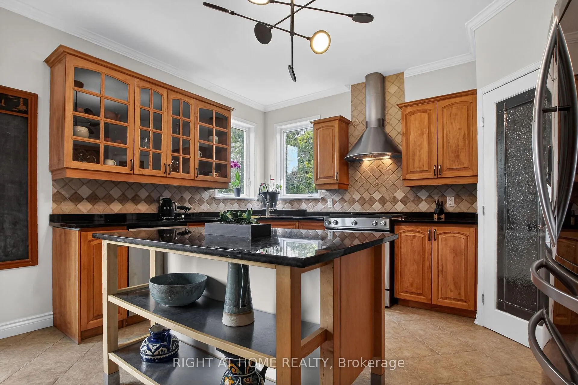 Photo 16 of 2 Harry Douglas Drive, Ottawa, Stittsville (Central) — HOMEH