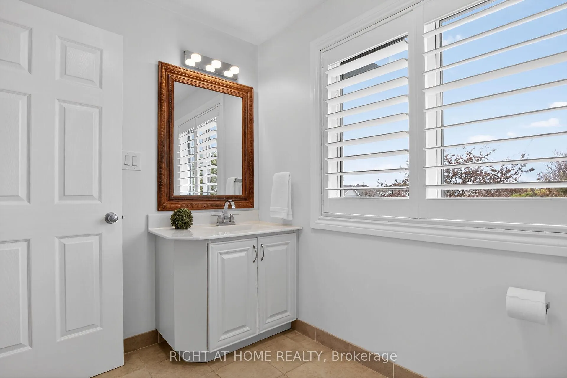 Photo 33 of 2 Harry Douglas Drive, Ottawa, Stittsville (Central) — HOMEH