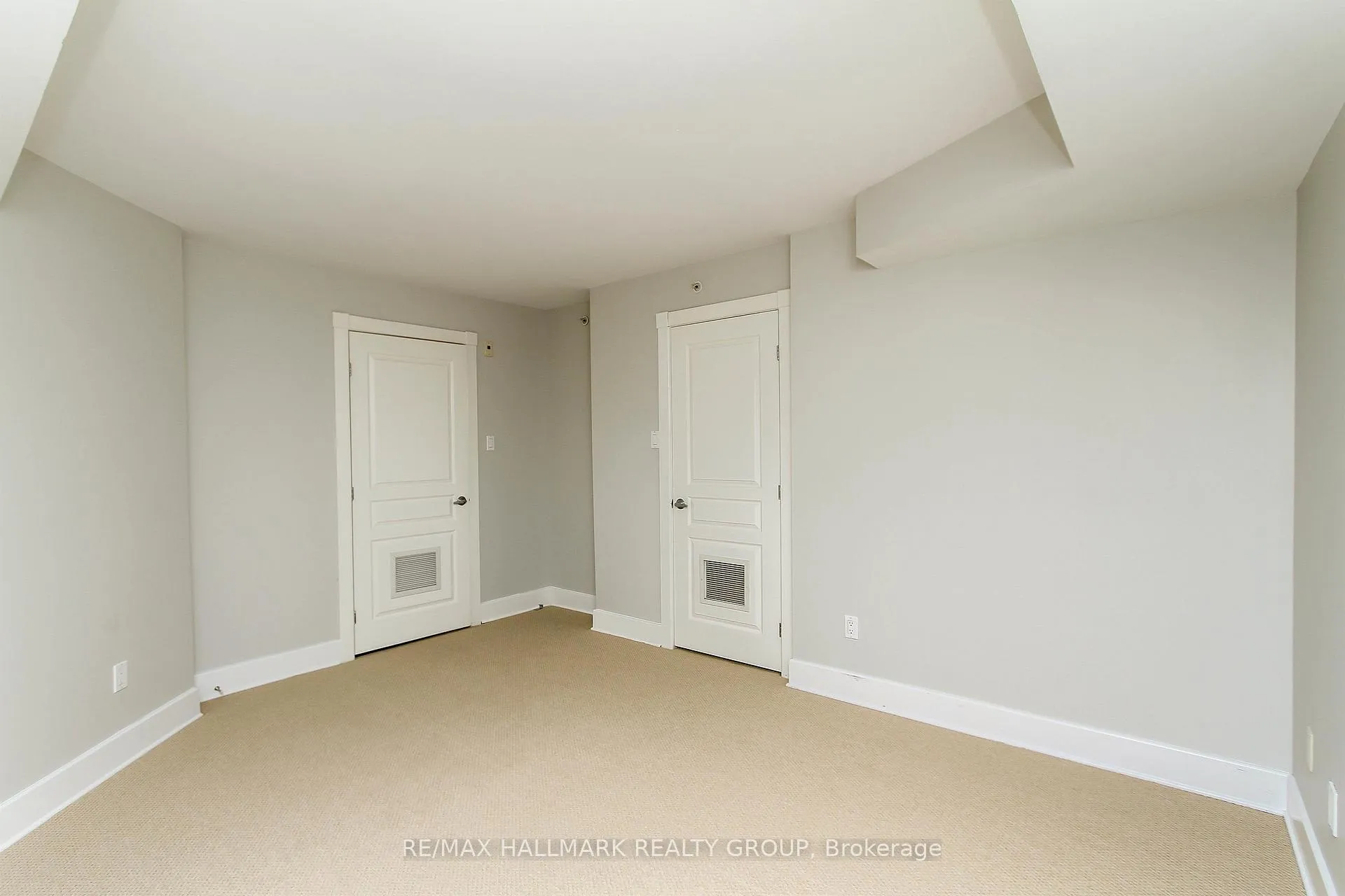 Photo 13 of Unit B307, 124 Guigues Avenue, Ottawa, Lower Town/Byward Market — HOMEH