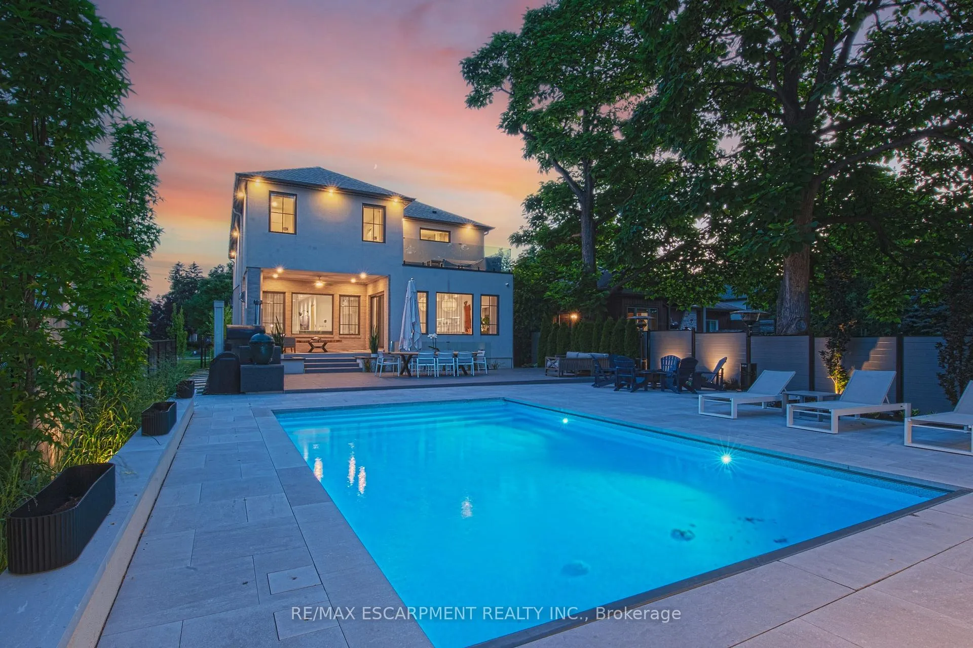 Photo 1 of 977 Gorton Avenue, Burlington, Bayview — HOMEH