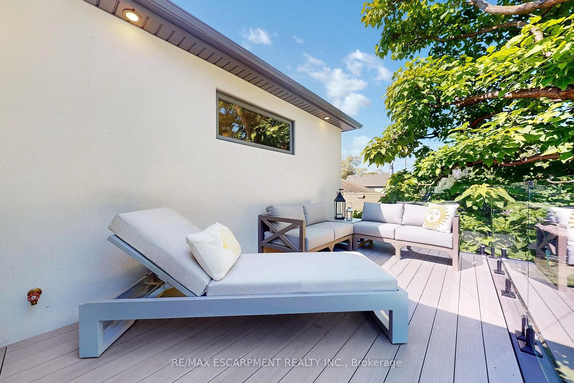 Photo 19 of 977 Gorton Avenue, Burlington, Bayview — HOMEH