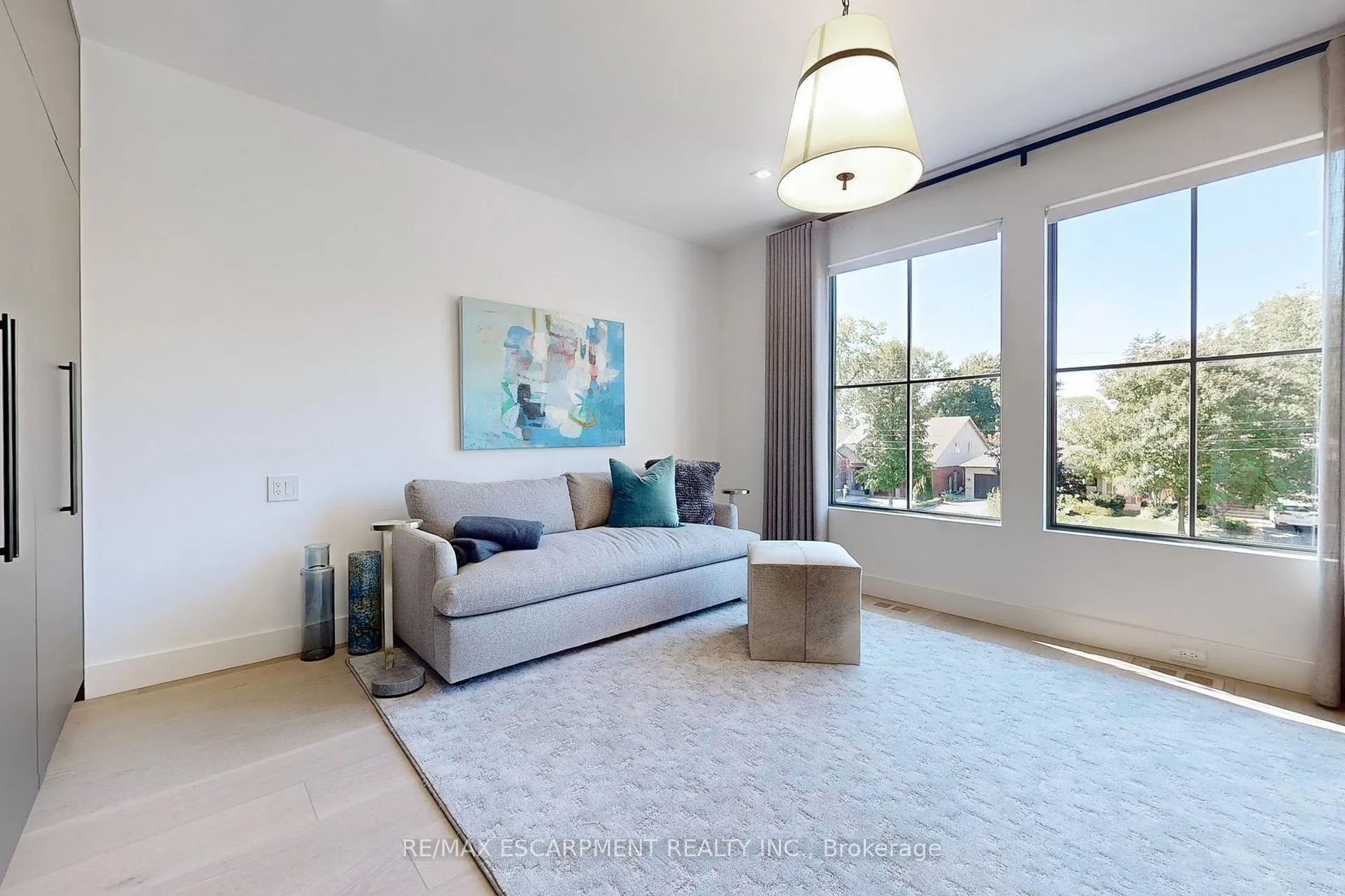 Photo 27 of 977 Gorton Avenue, Burlington, Bayview — HOMEH