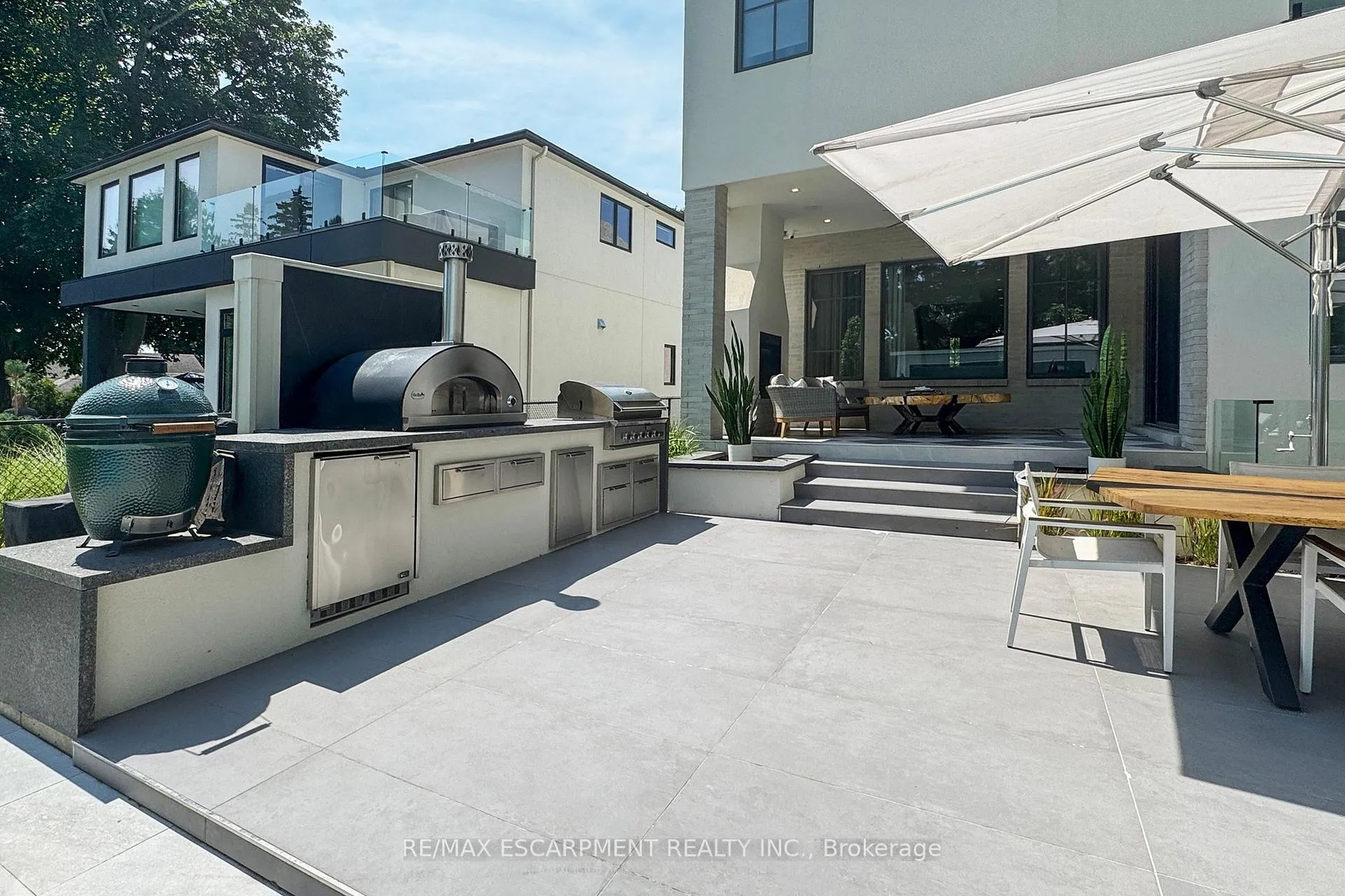 Photo 43 of 977 Gorton Avenue, Burlington, Bayview — HOMEH