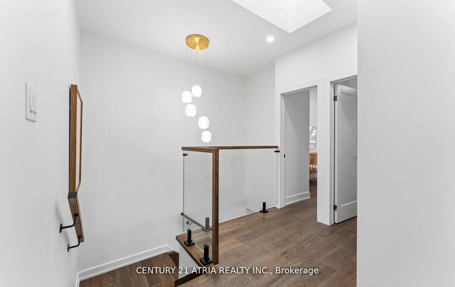 Photo 18 of 65 Crewe Avenue, Toronto, Woodbine-Lumsden — HOMEH