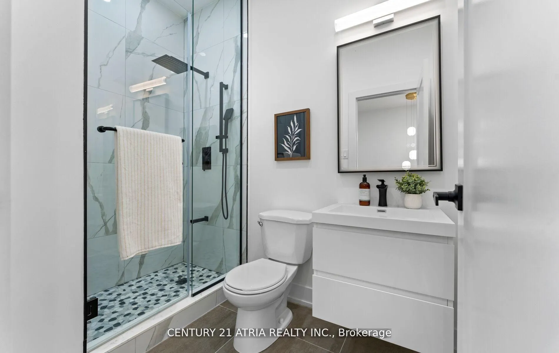 Photo 22 of 65 Crewe Avenue, Toronto, Woodbine-Lumsden — HOMEH